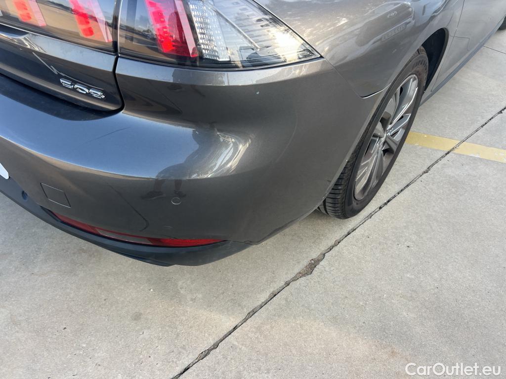  Peugeot  508 PEUGEOT  / 2018 / 5P / berlina con portón 5P Business Line BlueHDi 130 EAT8 (AC) #45
