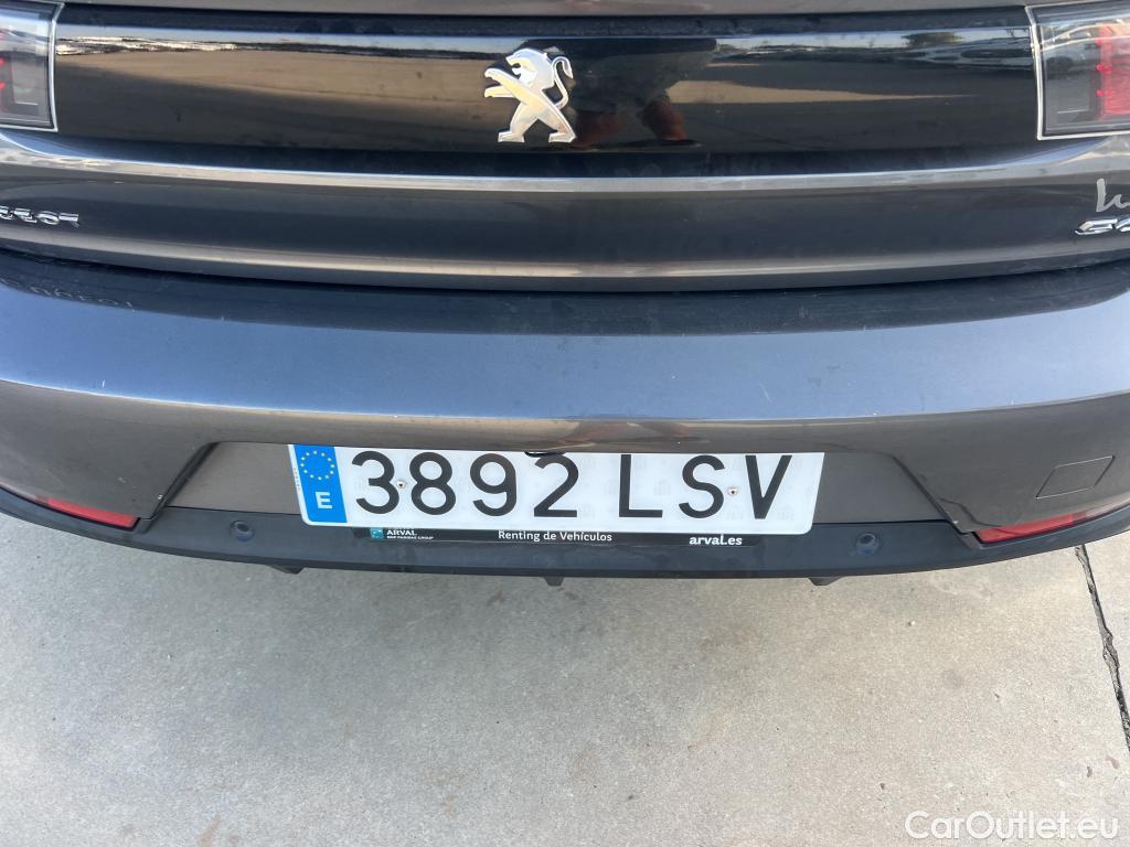  Peugeot  508 PEUGEOT  / 2018 / 5P / berlina con portón 5P Business Line BlueHDi 130 EAT8 (AC) #47