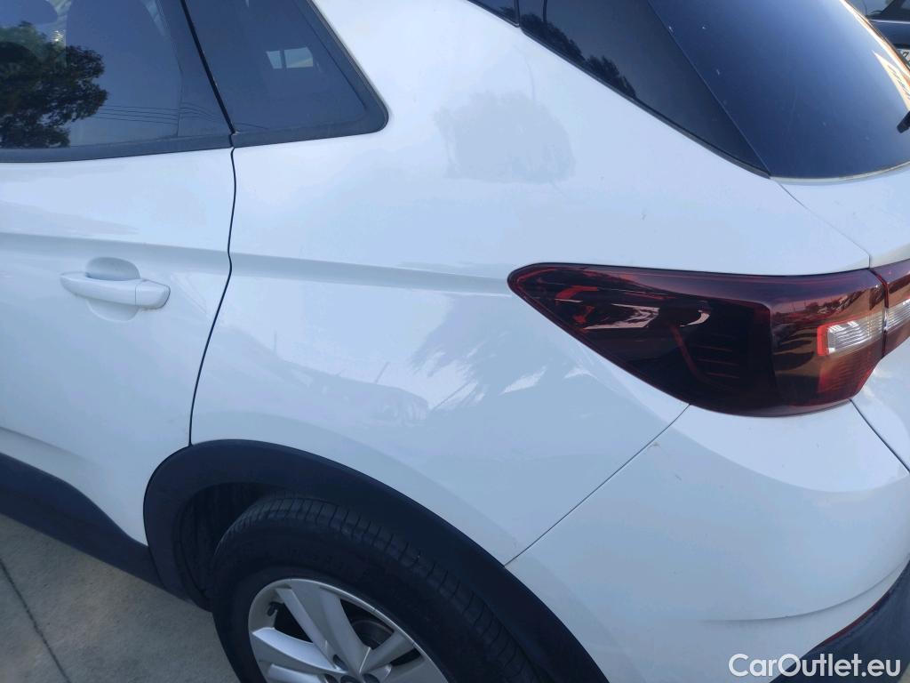  Opel   Grandland X OPEL / 2017 / 5P / todoterreno 1.5 CDTi Selective #16