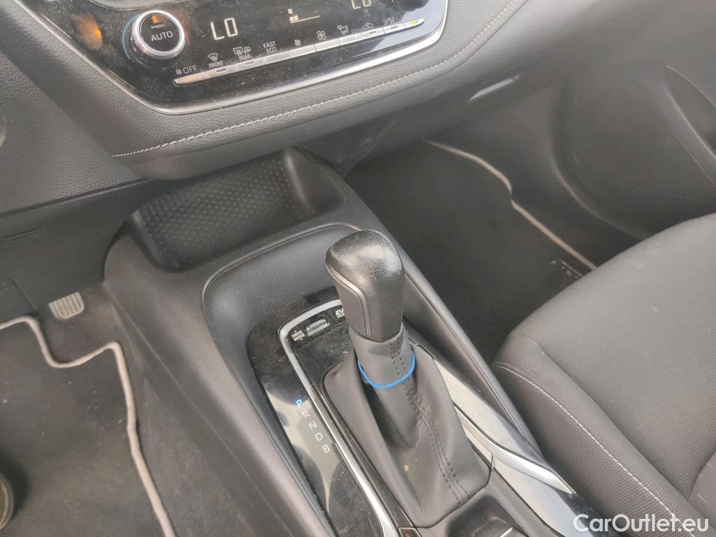  Toyota  Corolla TOYOTA  / 2019 / 5P / familiar 1.8 125H ACTIVE TECH E-CVT TOU SPORT #17
