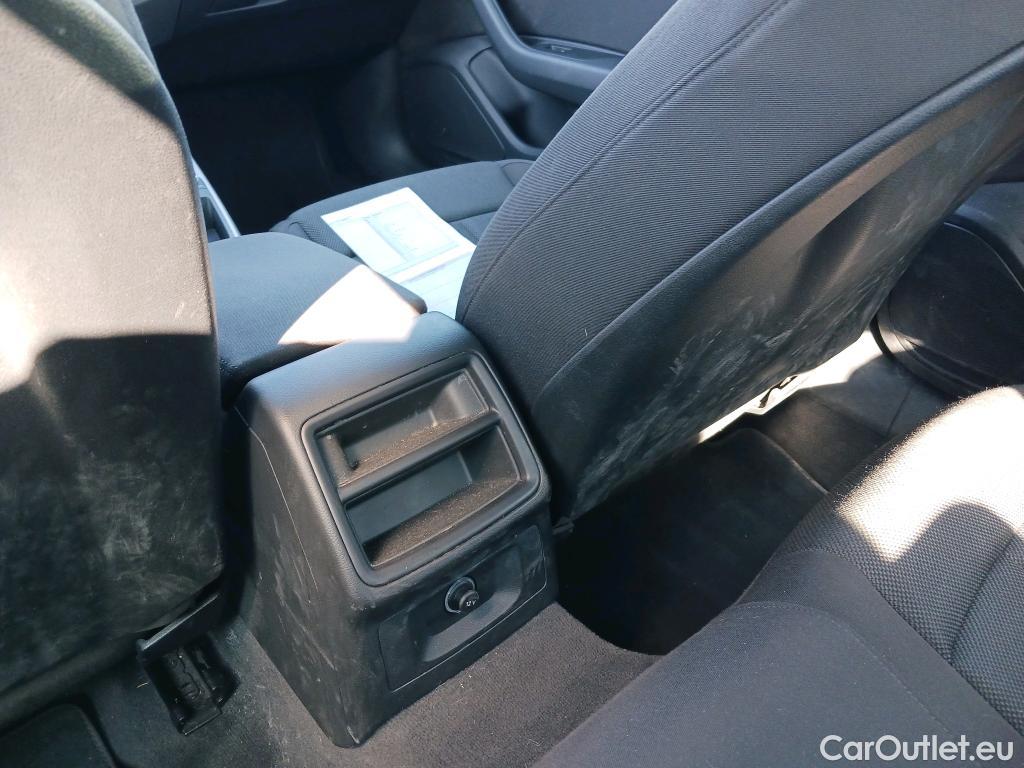  Audi  A4 AUDI  / 2019 / 4P / sedán Advanced 30 TDI 100kW (136CV) S tronic #12
