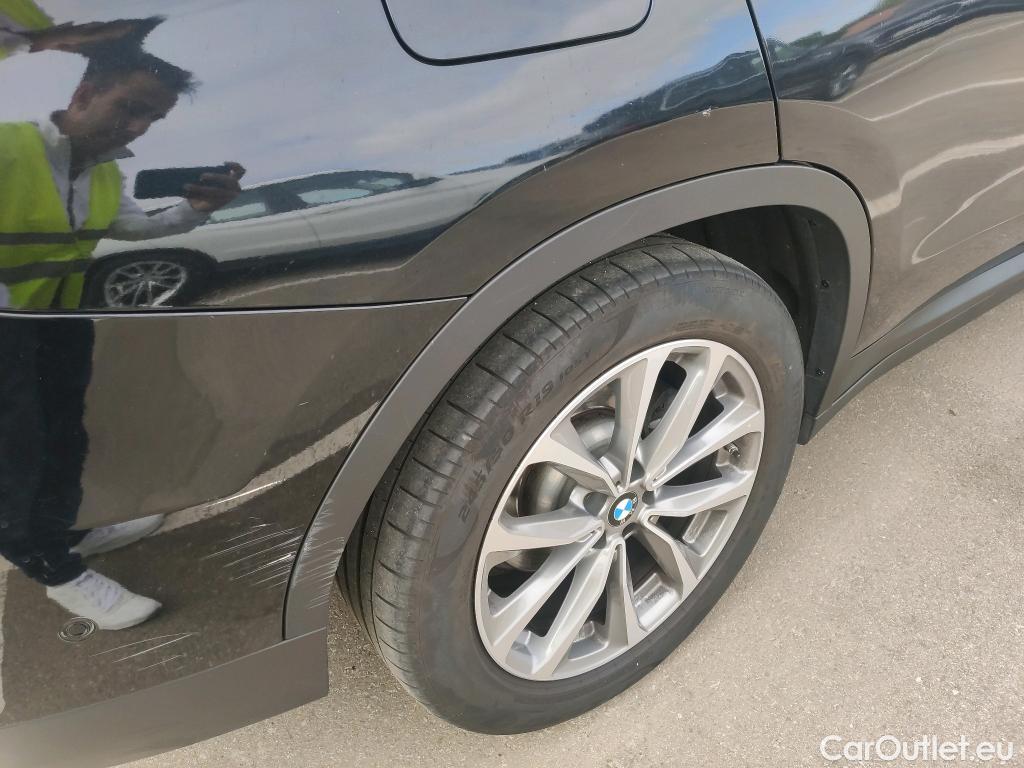  Bmw  X3 BMW  / 2017 / 5P / todoterreno xDrive20d (AC2) #28