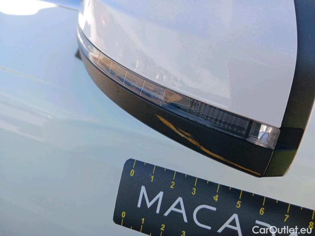  Audi  A4 AUDI  / 2019 / 4P / sedán Advanced 30 TDI 100kW (136CV) S tronic #30