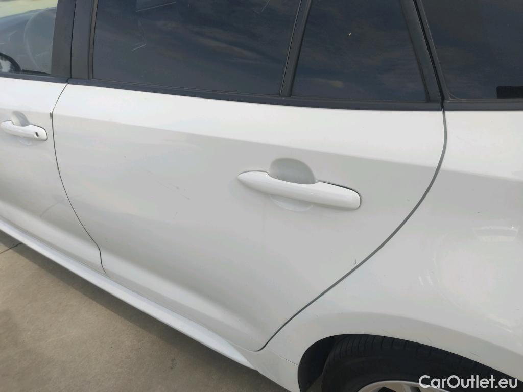  Toyota  Corolla TOYOTA  / 2019 / 5P / familiar 1.8 125H ACTIVE TECH E-CVT TOU SPORT #29