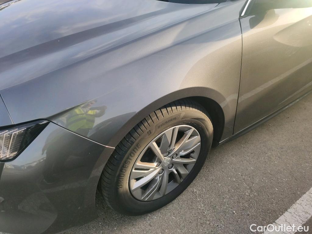  Peugeot  508 PEUGEOT  / 2018 / 5P / berlina con portón  5P Business Line BlueHDi 130 EAT8 (AC) #20