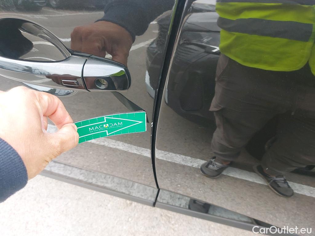  Land Rover  Discovery NISSAN QASHQAI / 2021 / 5P / todoterreno DIG-T 116kW mHEV Xtronic N-Connecta #2