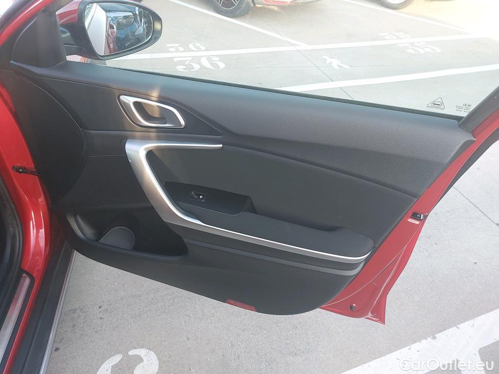  KIA  XCeed KIA  / 2019 / 5P / todoterreno 1.0 T-GDi Concept 88kW (120CV) #19