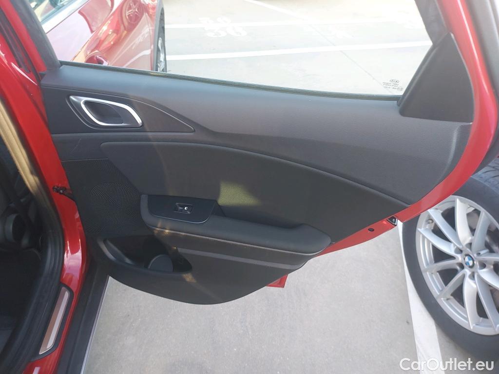  KIA  XCeed KIA  / 2019 / 5P / todoterreno 1.0 T-GDi Concept 88kW (120CV) #21