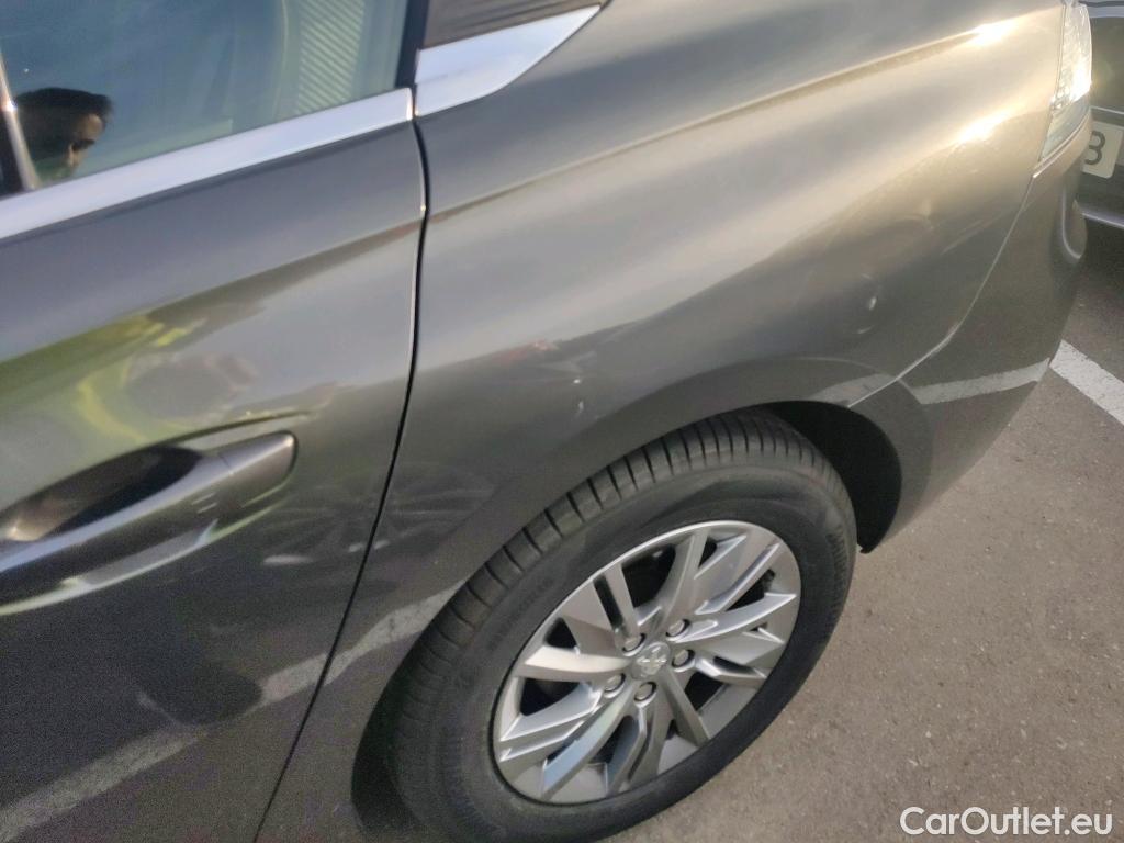  Peugeot  508 PEUGEOT  / 2018 / 5P / berlina con portón  5P Business Line BlueHDi 130 EAT8 (AC) #9