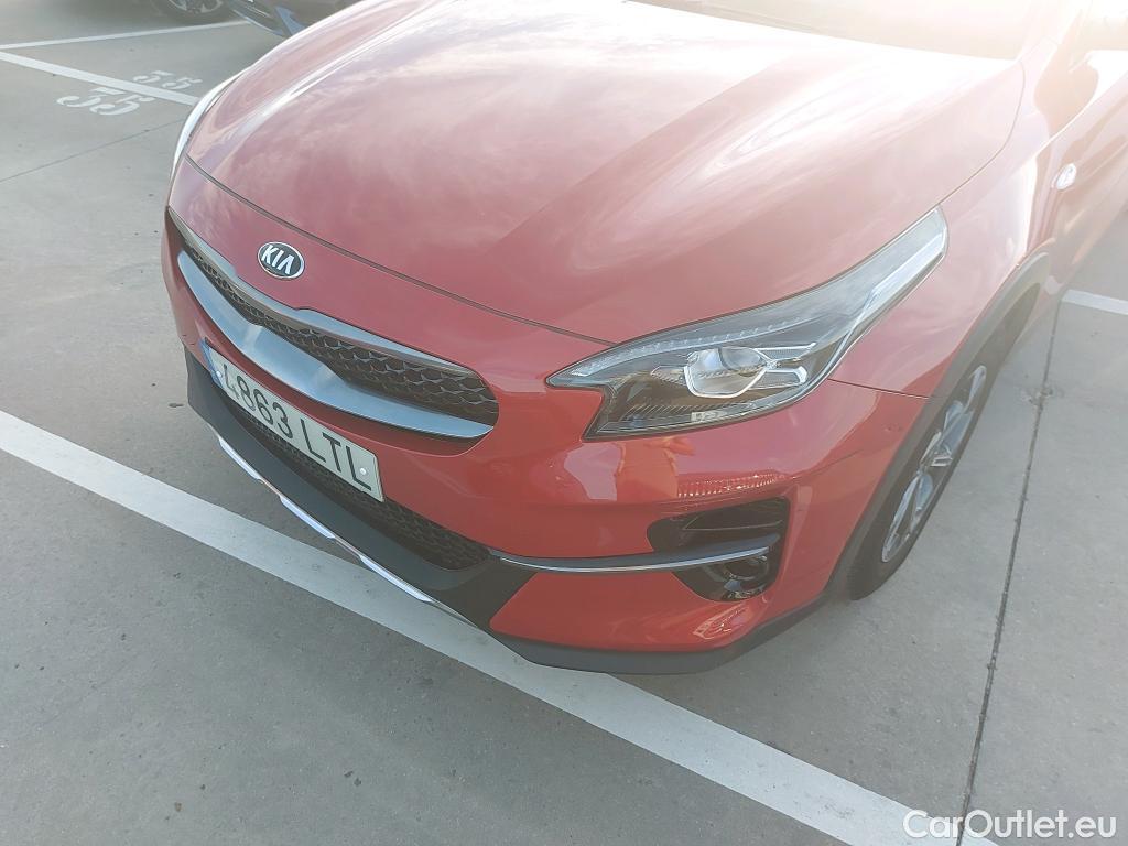  KIA  XCeed KIA  / 2019 / 5P / todoterreno 1.0 T-GDi Concept 88kW (120CV) #31