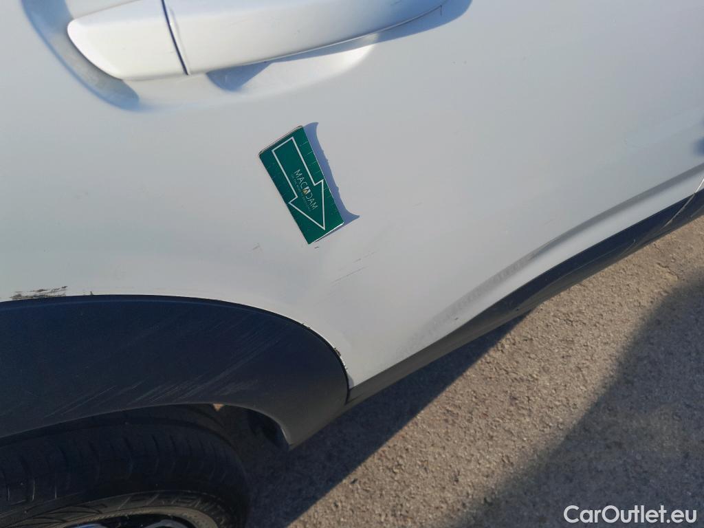  Citroen  C4 Cactus CITROEN  / 2018 / 5P / berlina con portón BlueHDi 100 S&S Feel #8