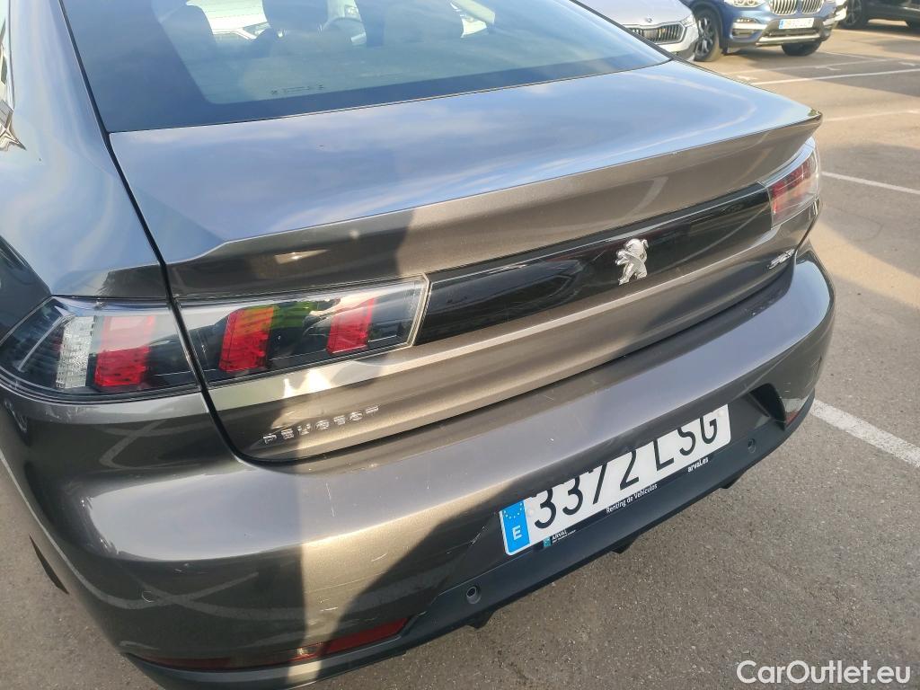  Peugeot  508 PEUGEOT  / 2018 / 5P / berlina con portón  5P Business Line BlueHDi 130 EAT8 (AC) #1