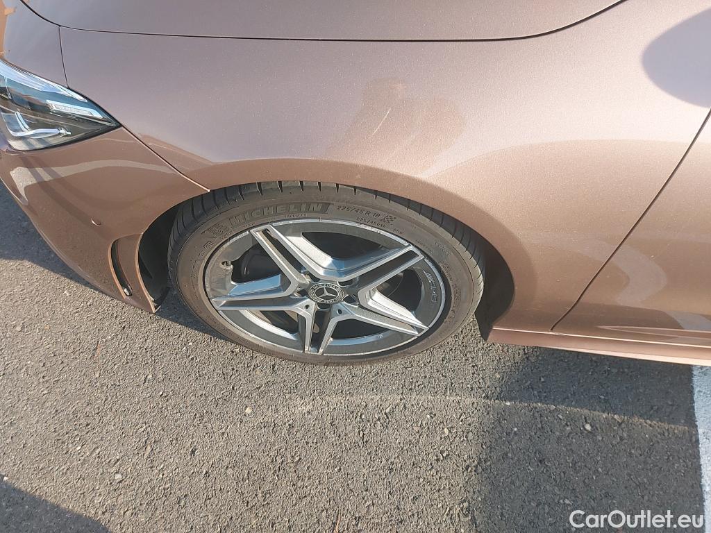  Land Rover  Discovery MERCEDES-BENZ CLA / 2019 / 4P / coupé CLA 220 D DCT #5