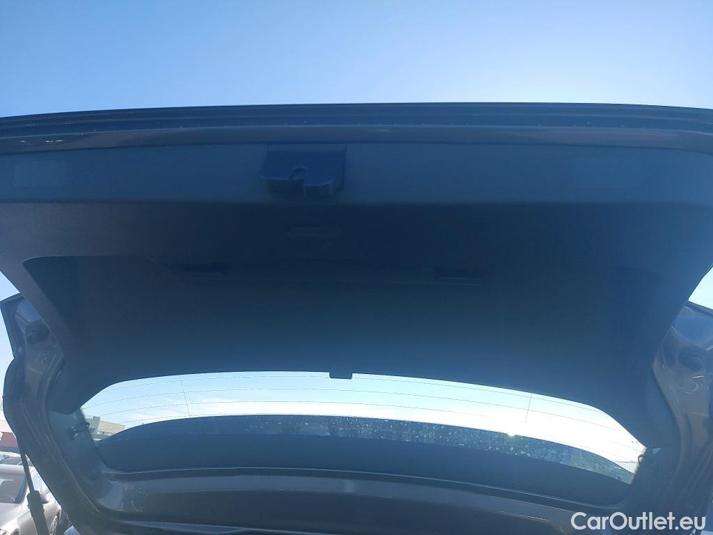  Volkswagen  T-CROSS VOLKSWAGEN  / 2018 / 5P / todoterreno Advance 1.0 TSI 85kW (115CV) DSG (AC) #12