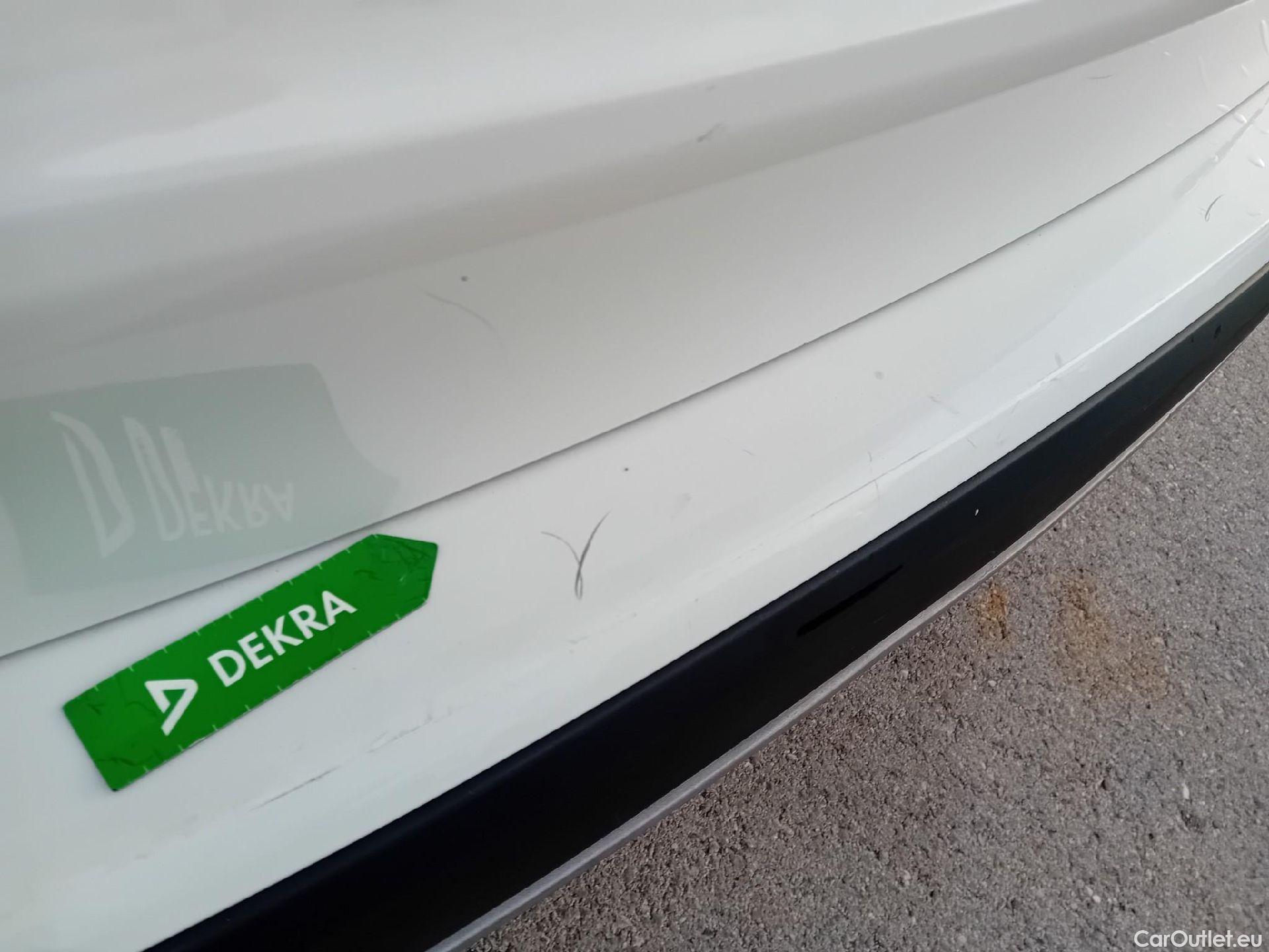  Bmw  X1 BMW  / 2015 / 5P / todoterreno sDrive16d #21