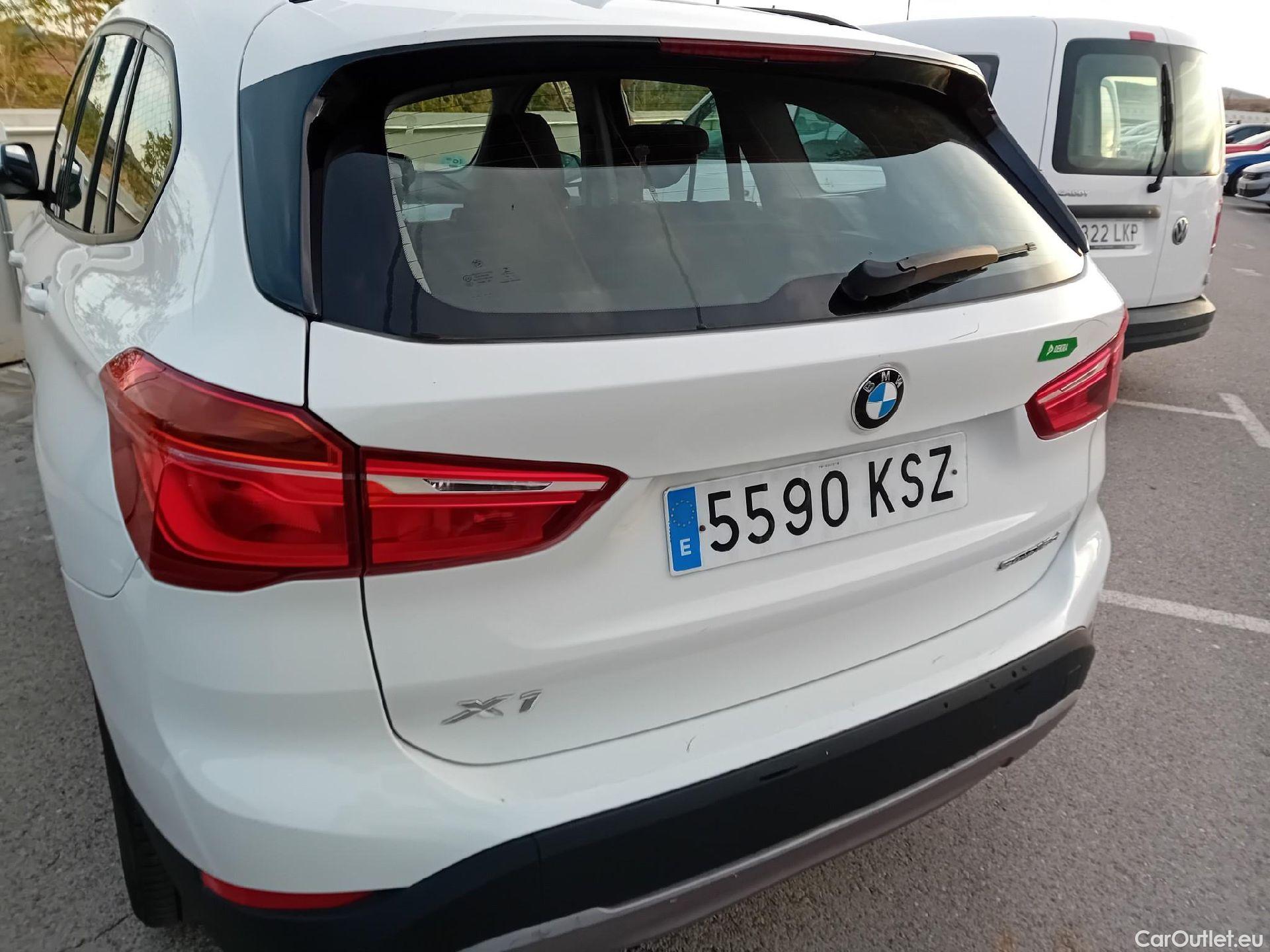  Bmw  X1 BMW  / 2015 / 5P / todoterreno sDrive16d #19