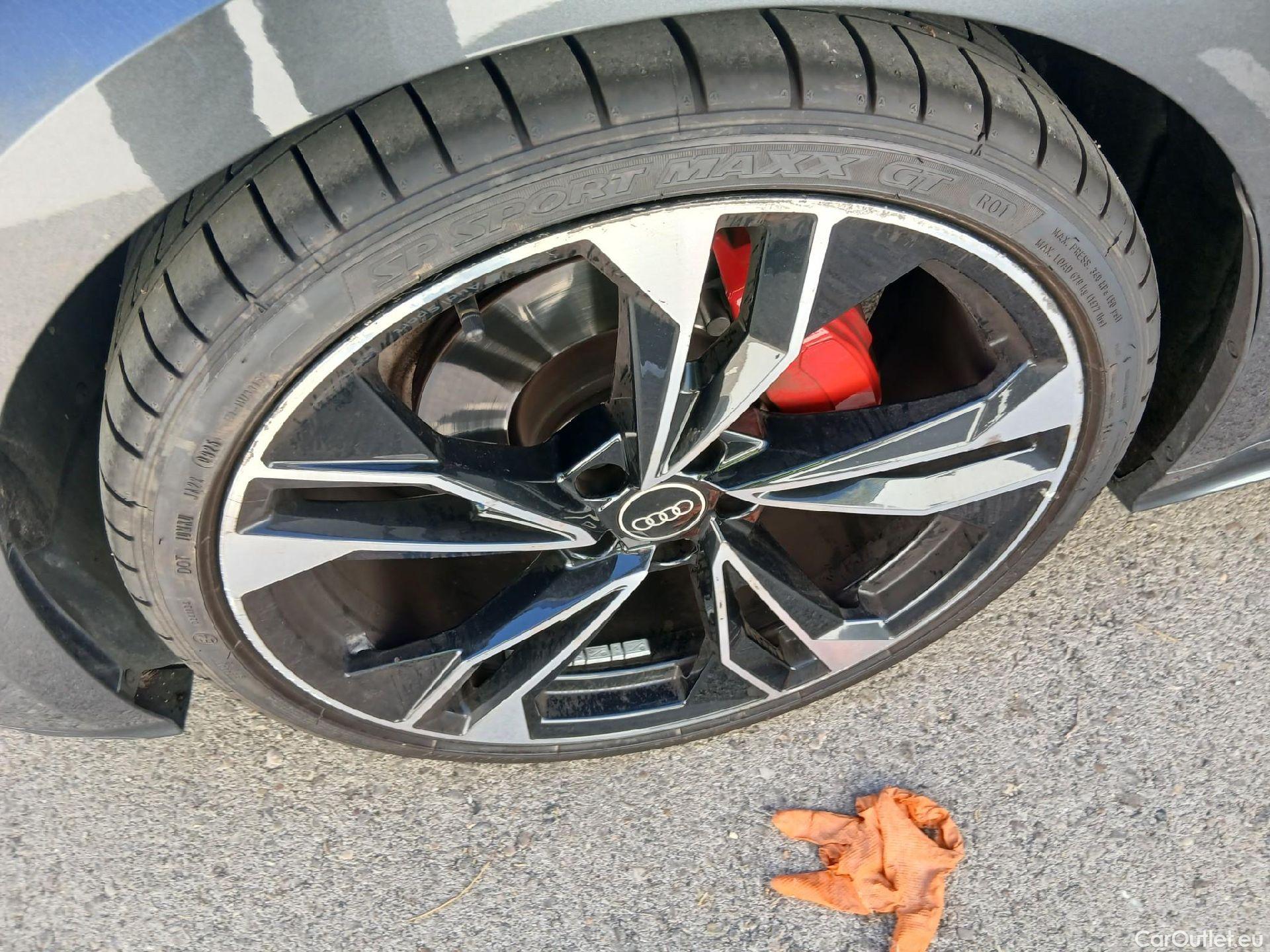  Audi  A5 Sportback AUDI A5 / 2019 / 5P / berlina con portón B.Line 40 TDI quattro S tronic Sportback #18