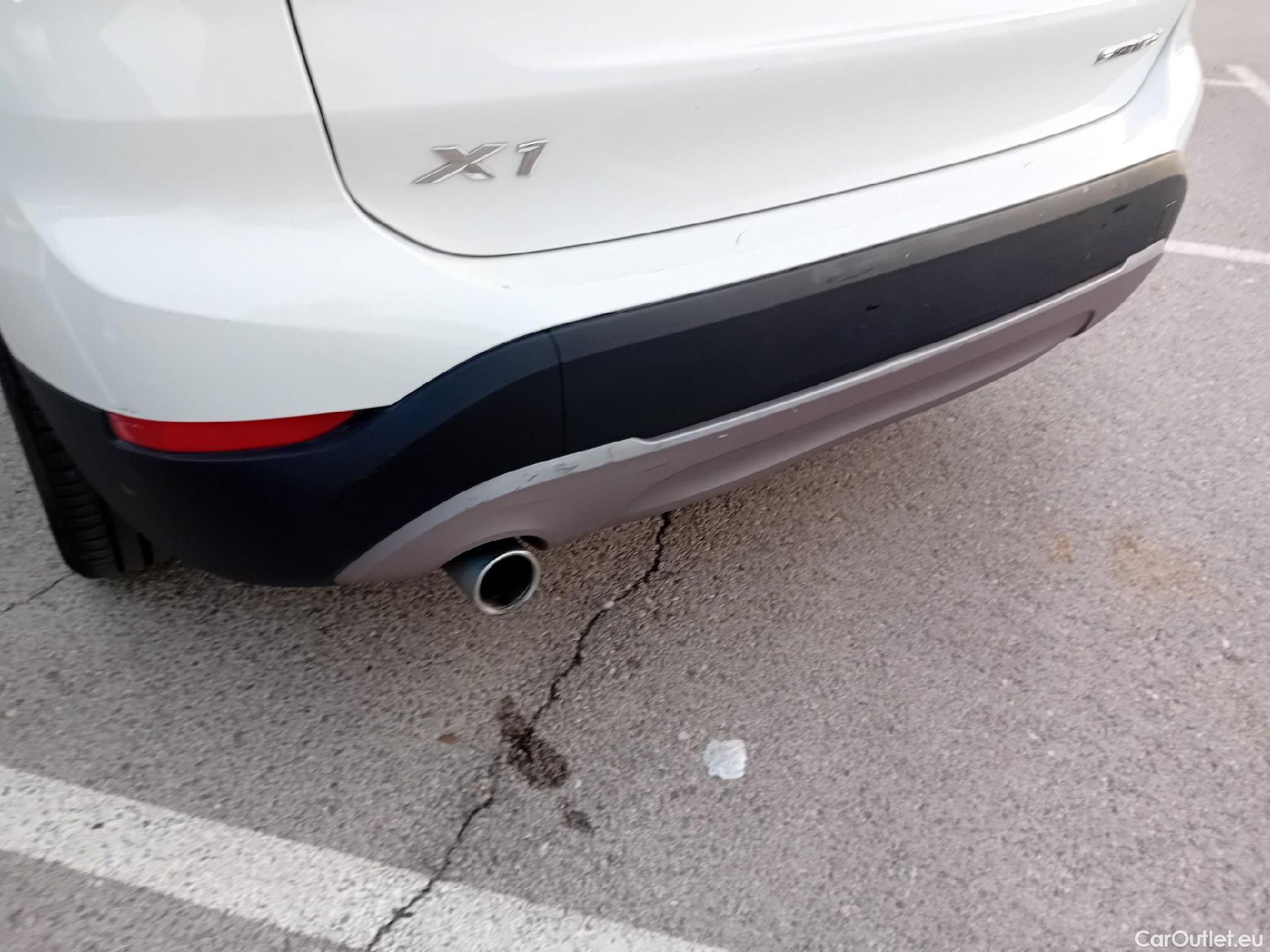  Bmw  X1 BMW  / 2015 / 5P / todoterreno sDrive16d #23