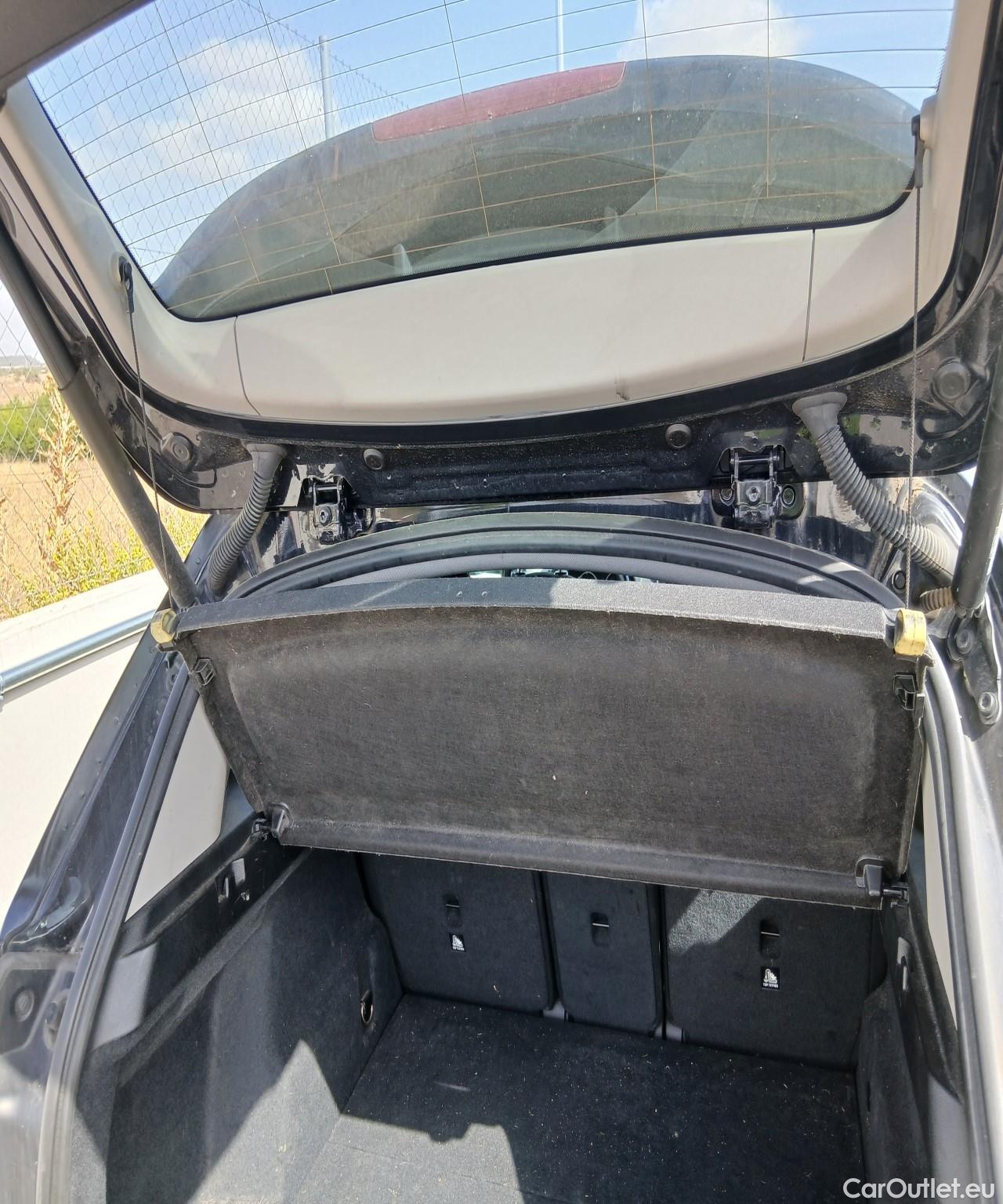  Bmw  X1 BMW  / 2015 / 5P / todoterreno sDrive18d #25