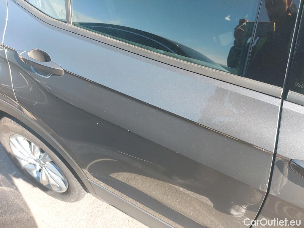  Volkswagen  T-CROSS VOLKSWAGEN  / 2018 / 5P / todoterreno Advance 1.0 TSI 85kW (115CV) DSG (AC) #16