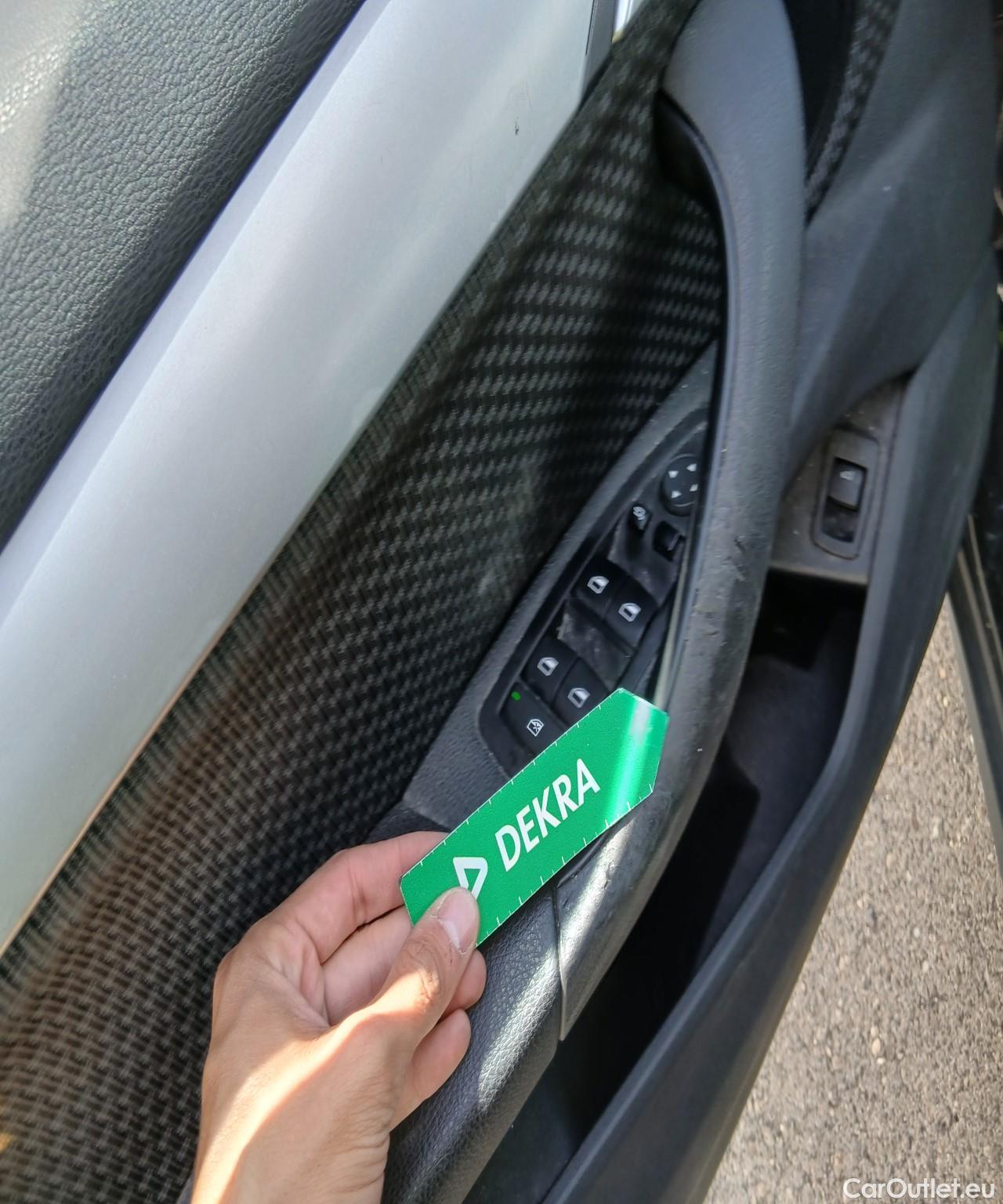  Bmw  X1 BMW  / 2015 / 5P / todoterreno sDrive18d #12