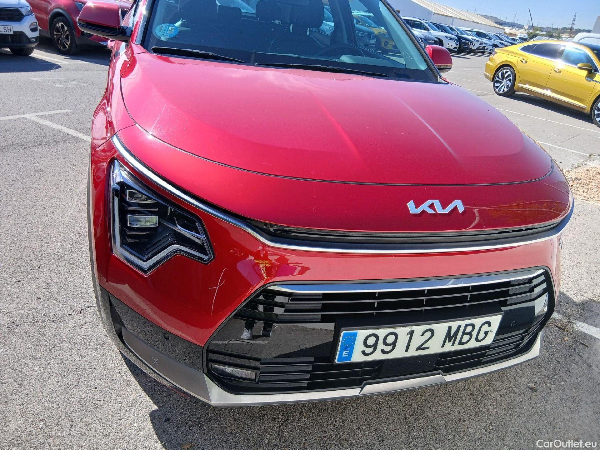  KIA  Niro KIA  / 2022 / 5P / crossover 1.6 GDi HEV 104kW (141CV) Drive #5