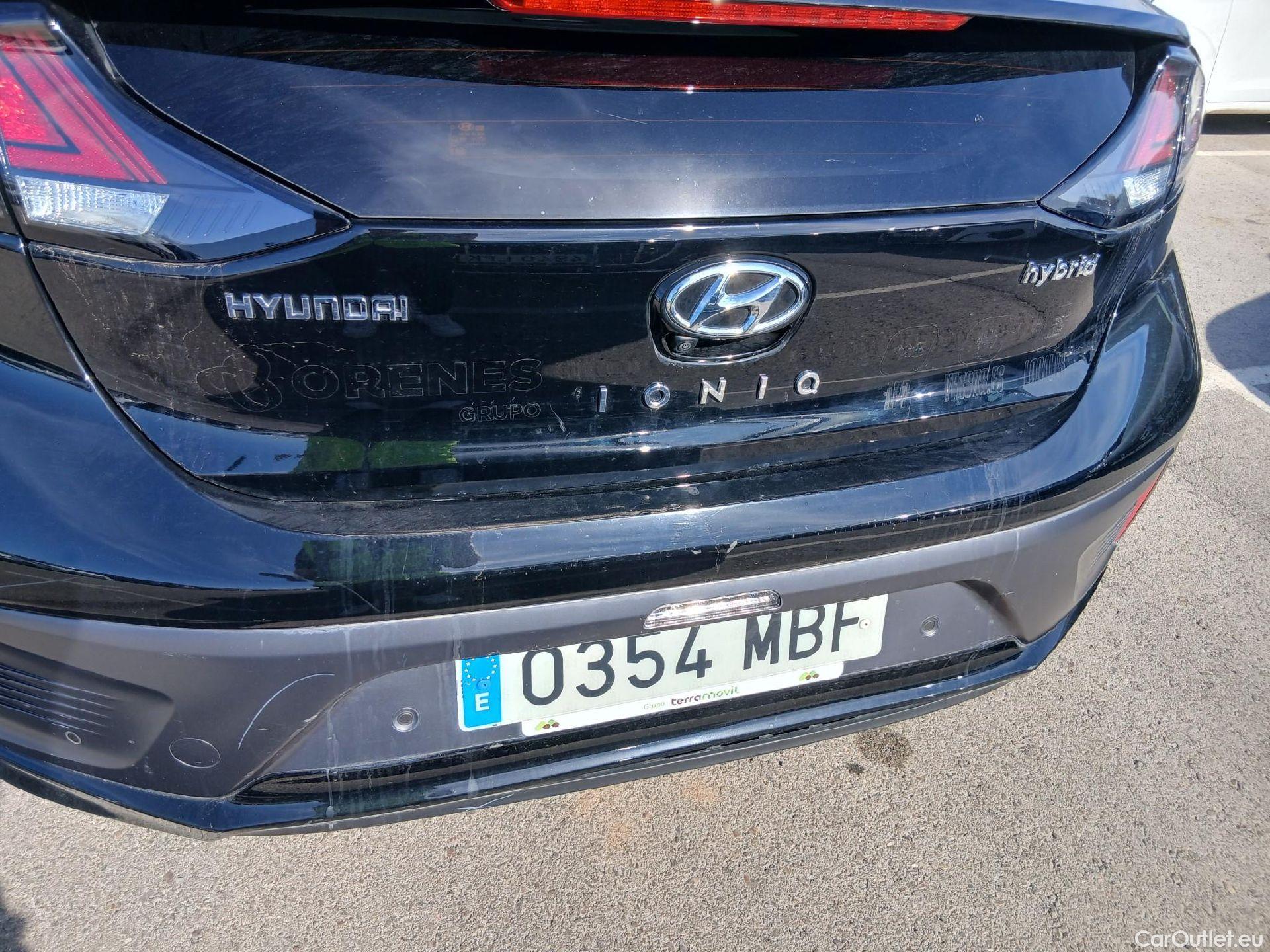  Hyundai   Ioniq HYUNDAI / 2019 / 5P / berlina con portón 1.6 GDI HEV Tecno DCT #36