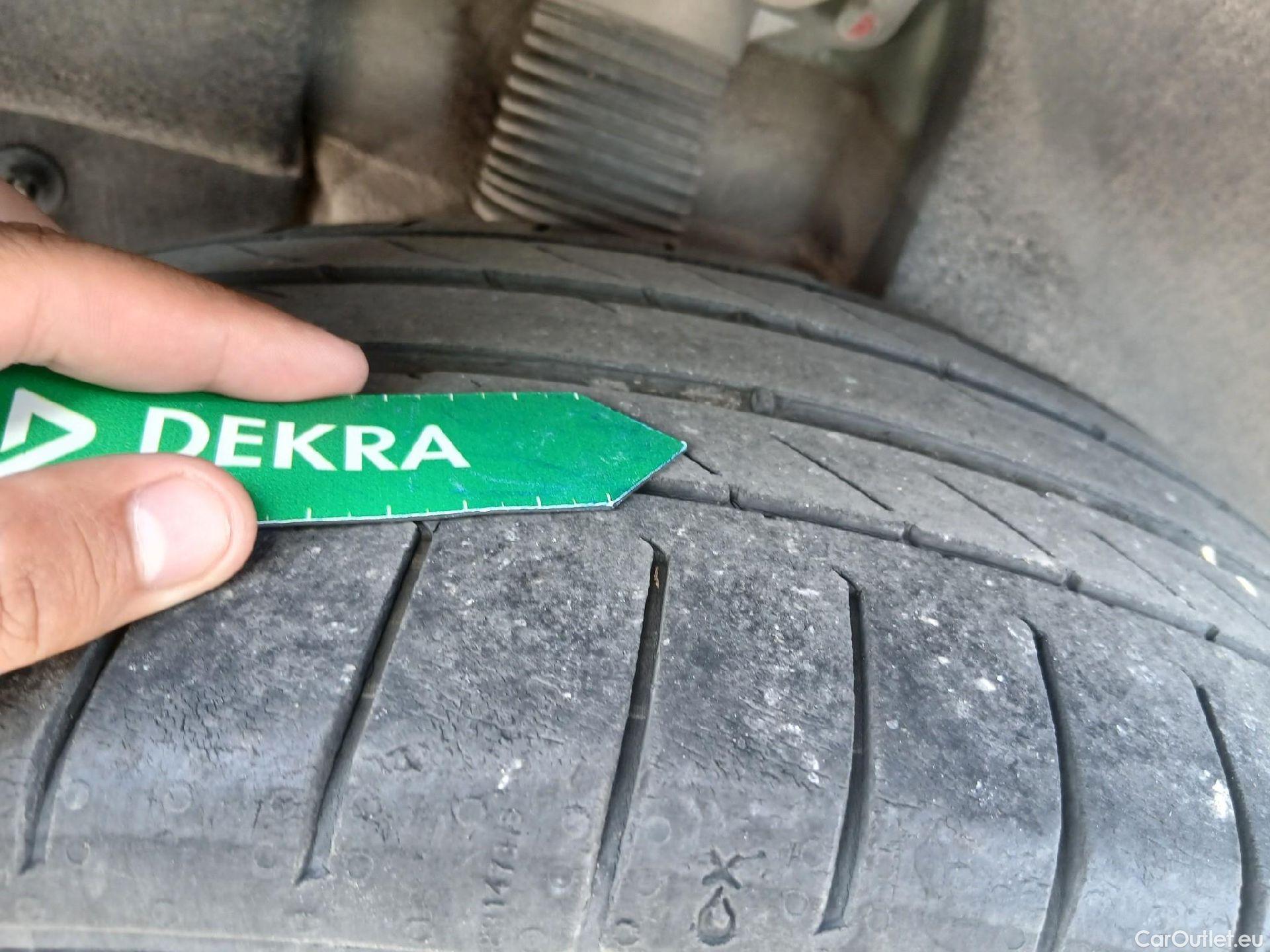  Hyundai  Tucson HYUNDAI  / 2018 / 5P / todoterreno  CRDI 1.6 136CV DT48V 4X2 N-LINE #3