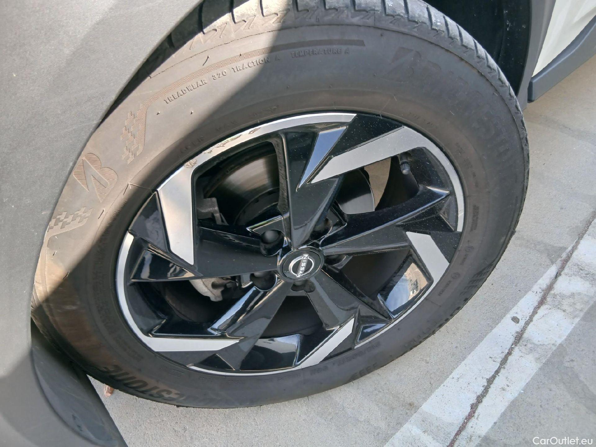  Nissan  Juke NISSAN  / 2019 / 5P / crossover DIG-T 84 kW (114 CV) DCT 7 Vel. Acenta (AC4) #4