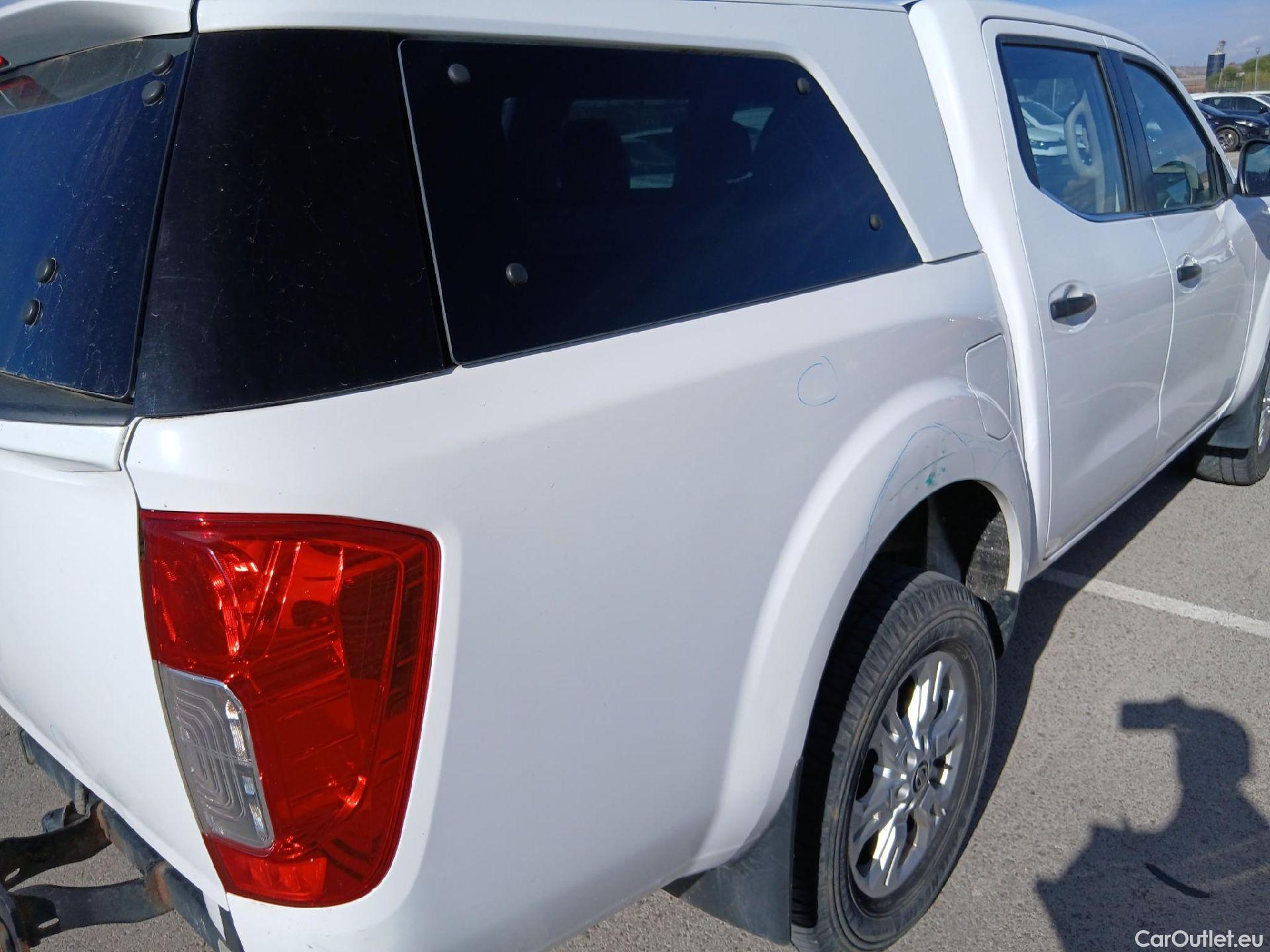  Nissan  Navara NISSAN  / 2015 / 4P / pickup D. Cab. 2.3dCi 120kW(160CV) Acenta BDif #25