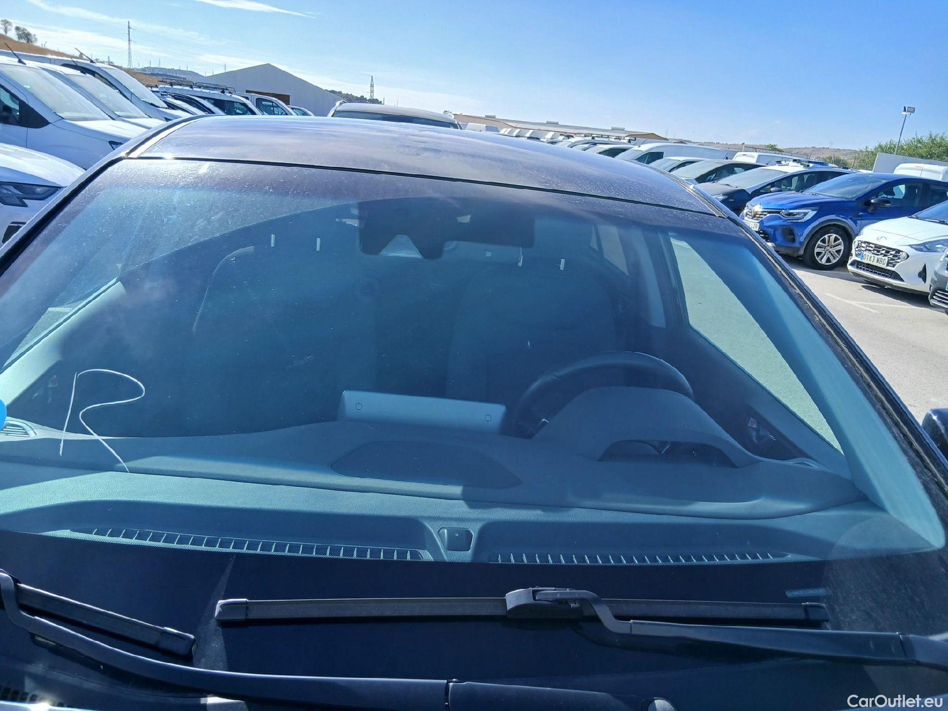  Hyundai   Ioniq HYUNDAI / 2019 / 5P / berlina con portón 1.6 GDI HEV Tecno DCT #15