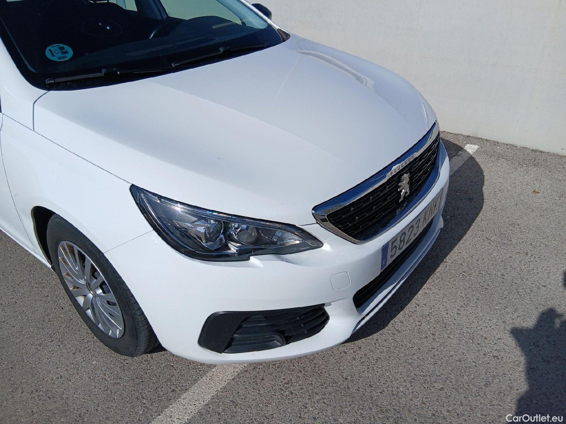  Peugeot  308 PEUGEOT  5p 2G berlina con portón 5p Access 1.6 BlueHDi 73KW (100CV) #4
