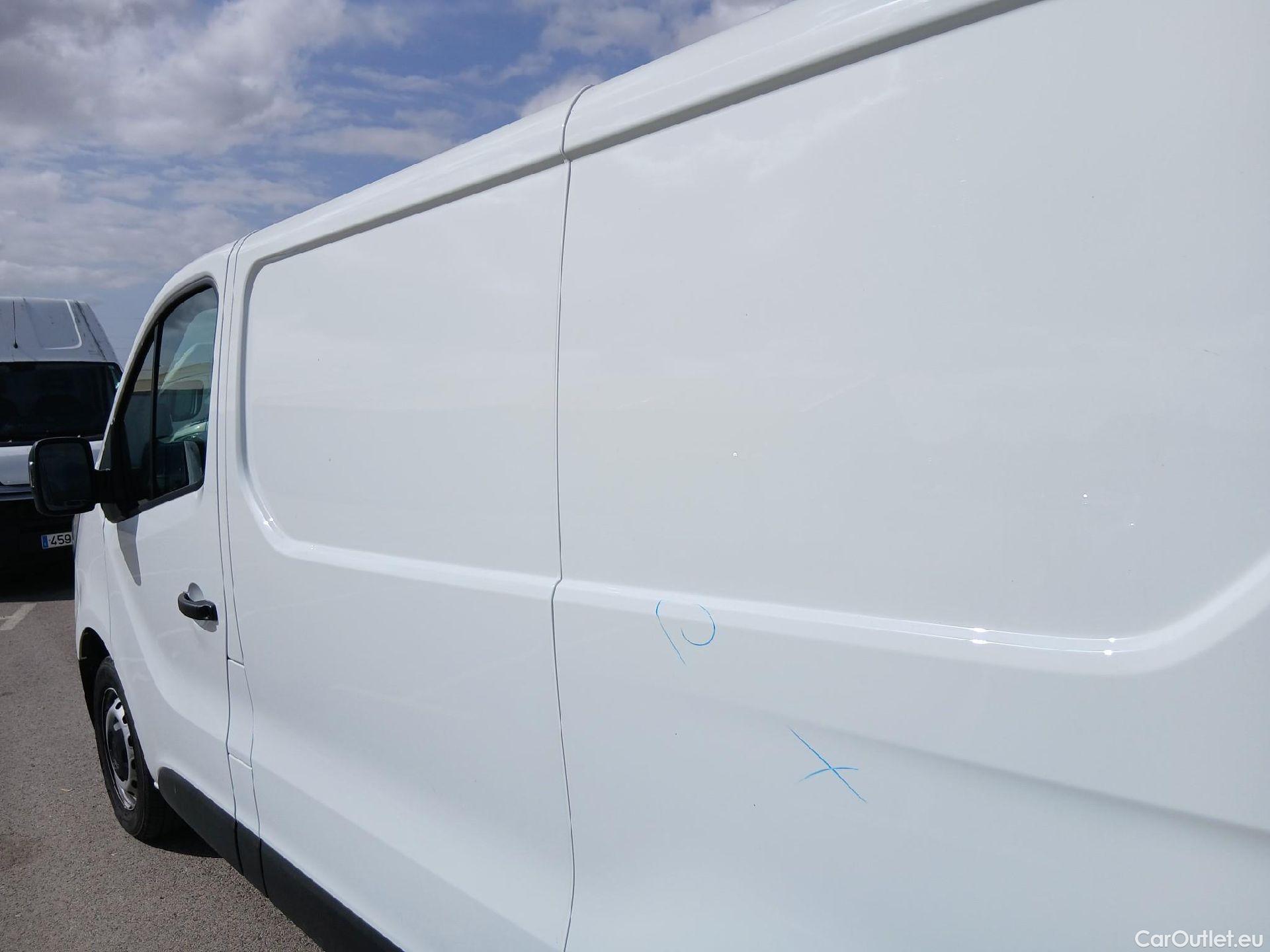  Renault  Trafic RENAULT  / 2021 / 4P / furgón Furgón L1H1 Blue dCi 96 Kw (130 CV) (AC2) #3