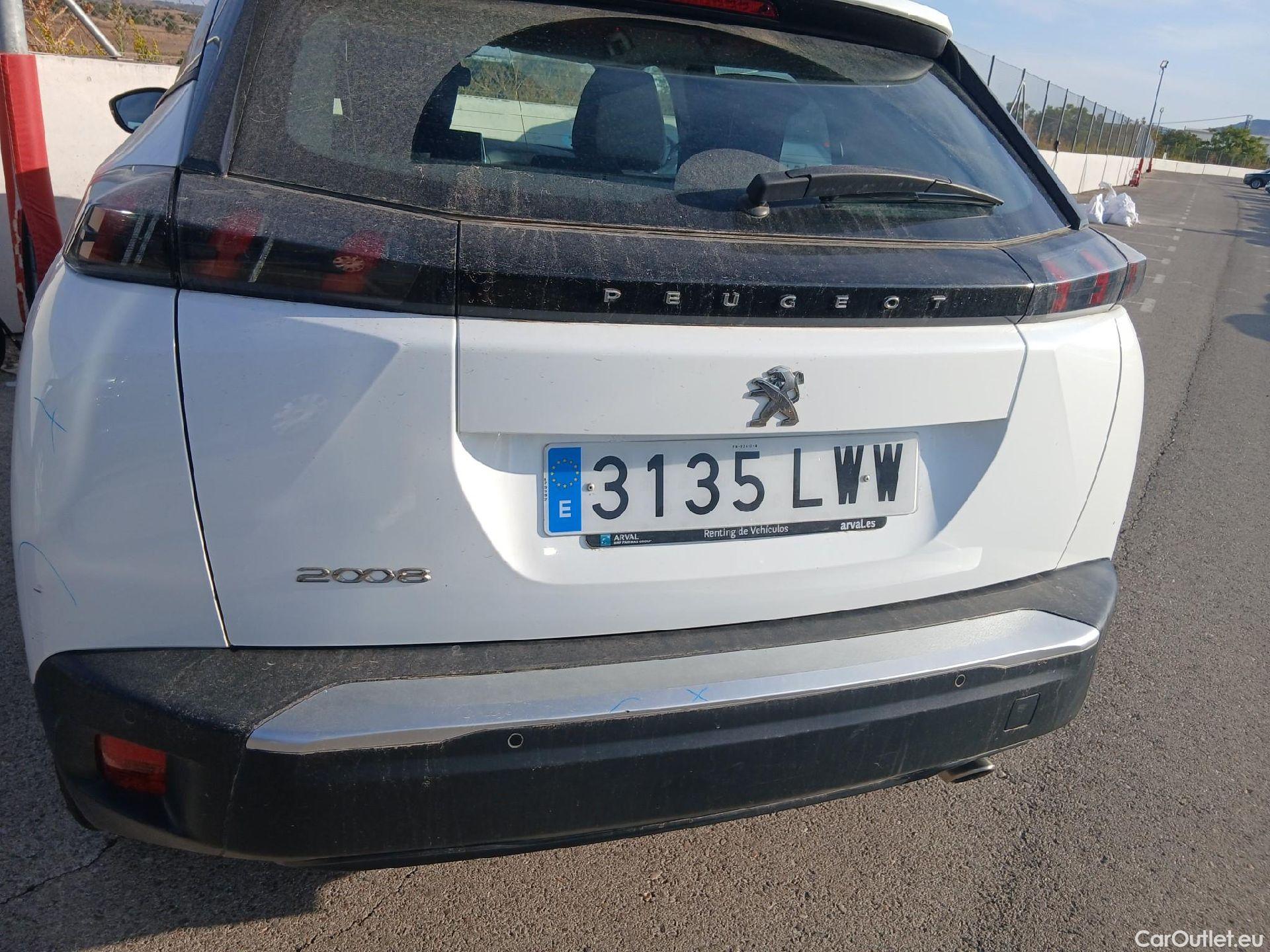  Peugeot  2008 PEUGEOT  / 2019 / 5P / todoterreno Active BlueHDI 81kW (110CV) #21
