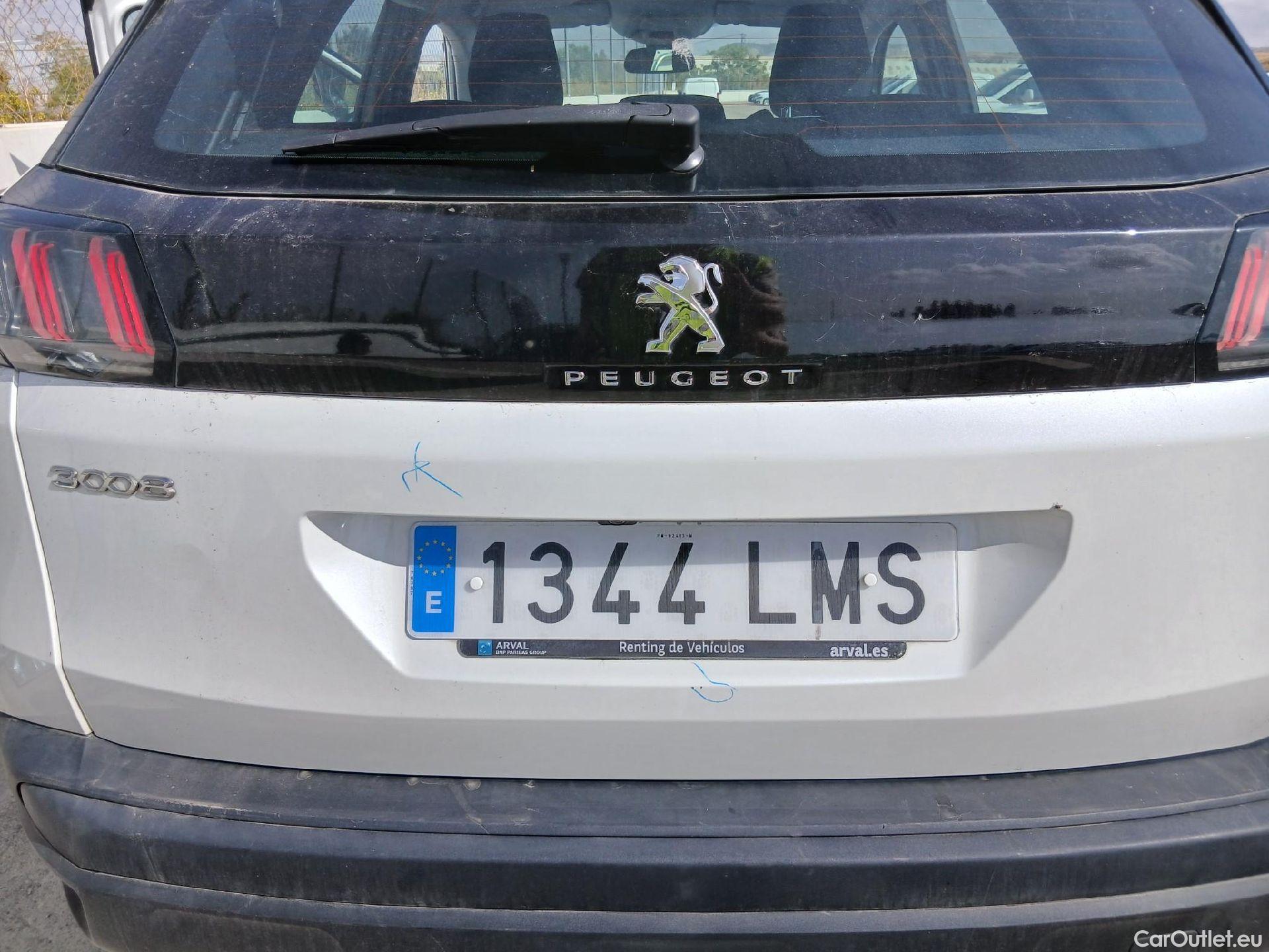  Land Rover  Discovery PEUGEOT 3008 / 2020 / 5P / todoterreno 1.5 BlueHDi 96kW (130CV) S&S Active Pack #18