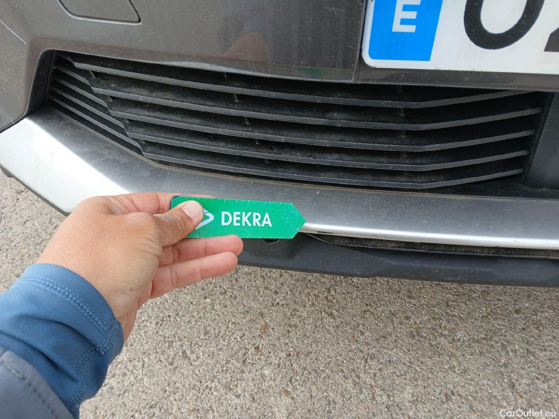  Land Rover  Discovery PEUGEOT 3008 / 2020 / 5P / todoterreno 1.5 BlueHDi 96kW (130CV) S&S Active Pack #11