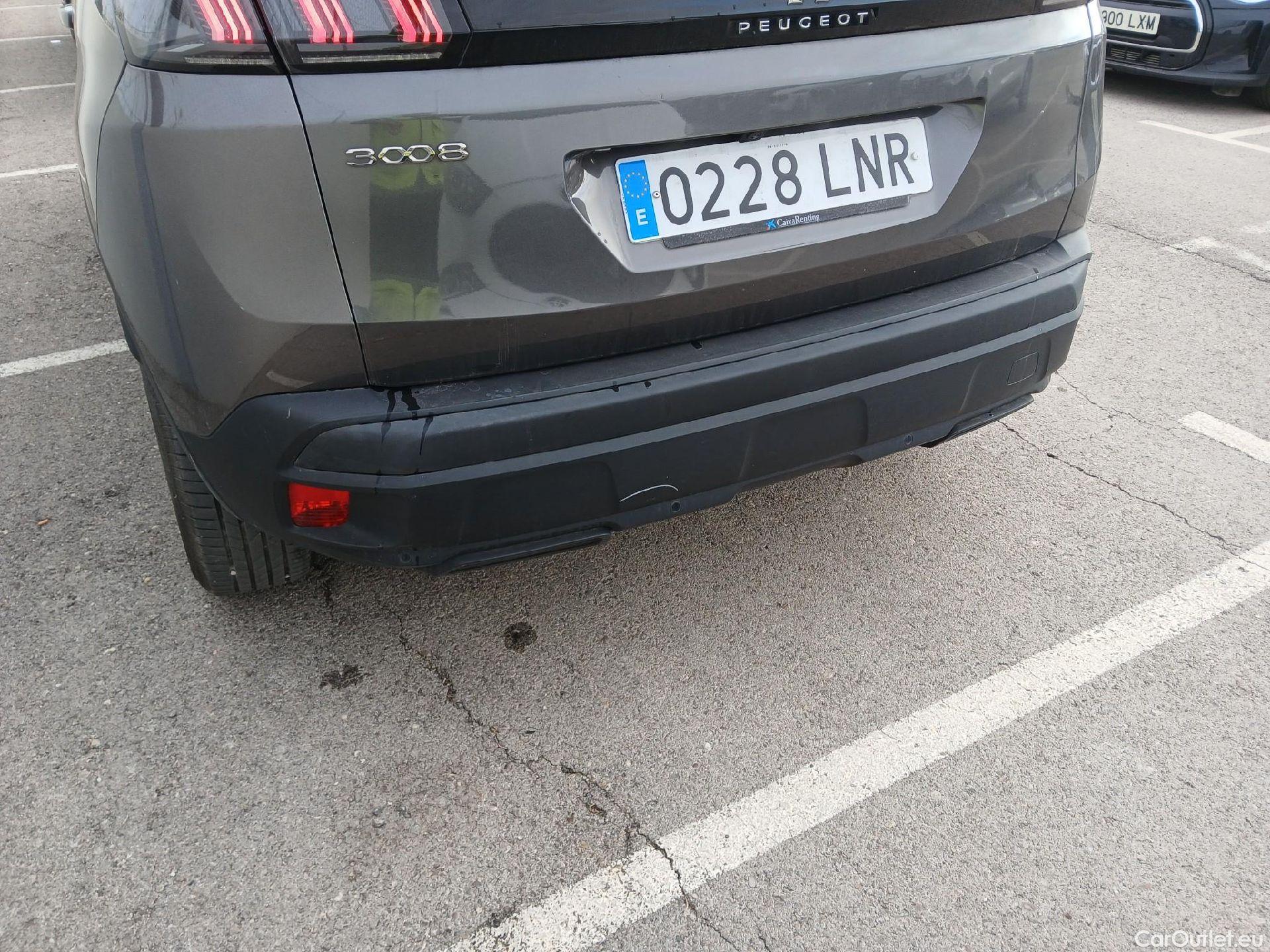  Land Rover  Discovery PEUGEOT 3008 / 2020 / 5P / todoterreno 1.5 BlueHDi 96kW (130CV) S&S Active Pack #16