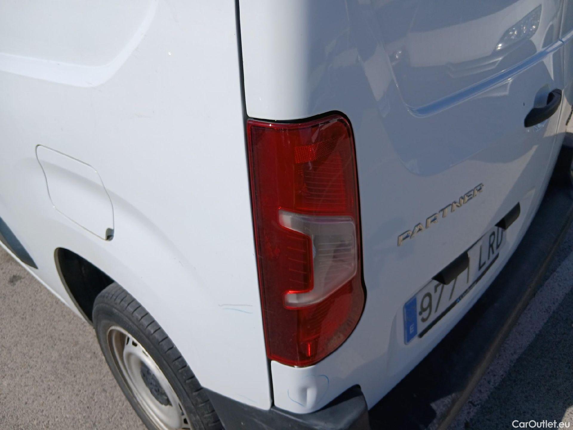  Peugeot  Partner PEUGEOT  / 2018 / 4P / furgón derivado de turismo Premium Standard 600kg BlueHDi 73kW (AC) #11