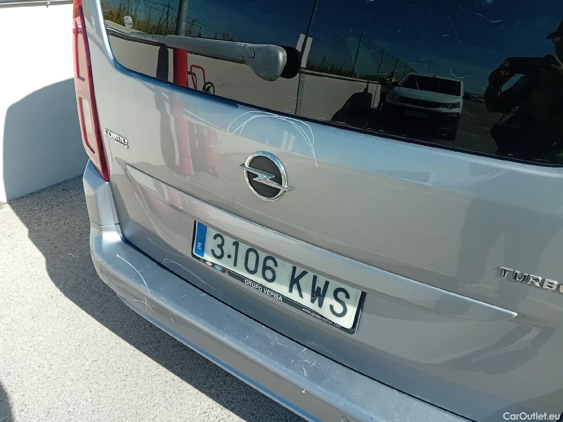  Opel  Combo OPEL  Life / 2018 / 5P / monovolumen compacto 1.5 TD 75kW (100CV) S/S Selective L (CX) #28