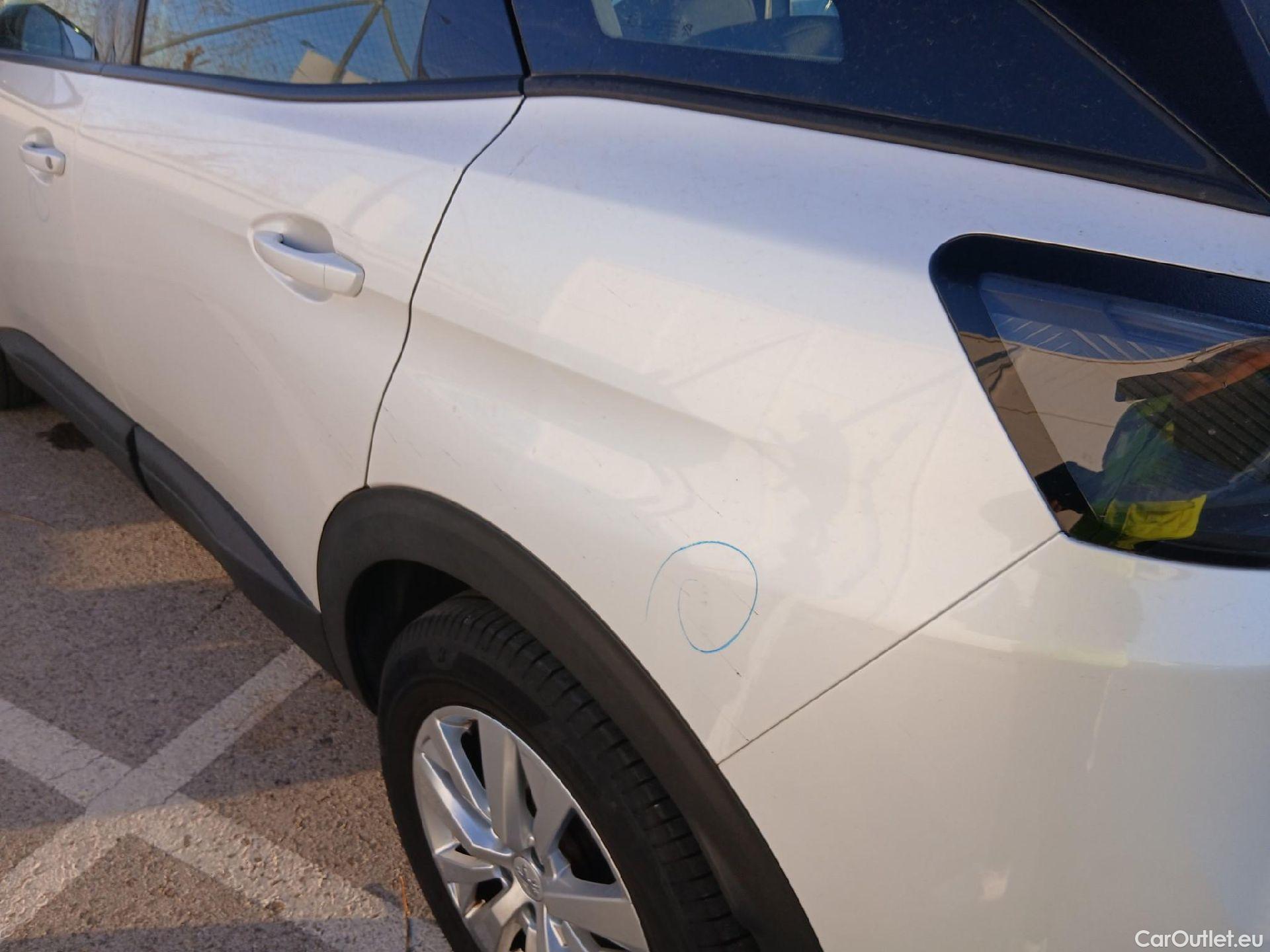  Peugeot  3008 PEUGEOT  / 2020 / 5P / todoterreno 1.5 BlueHDi 96kW (130CV) S&S Active Pack (AC4) #23