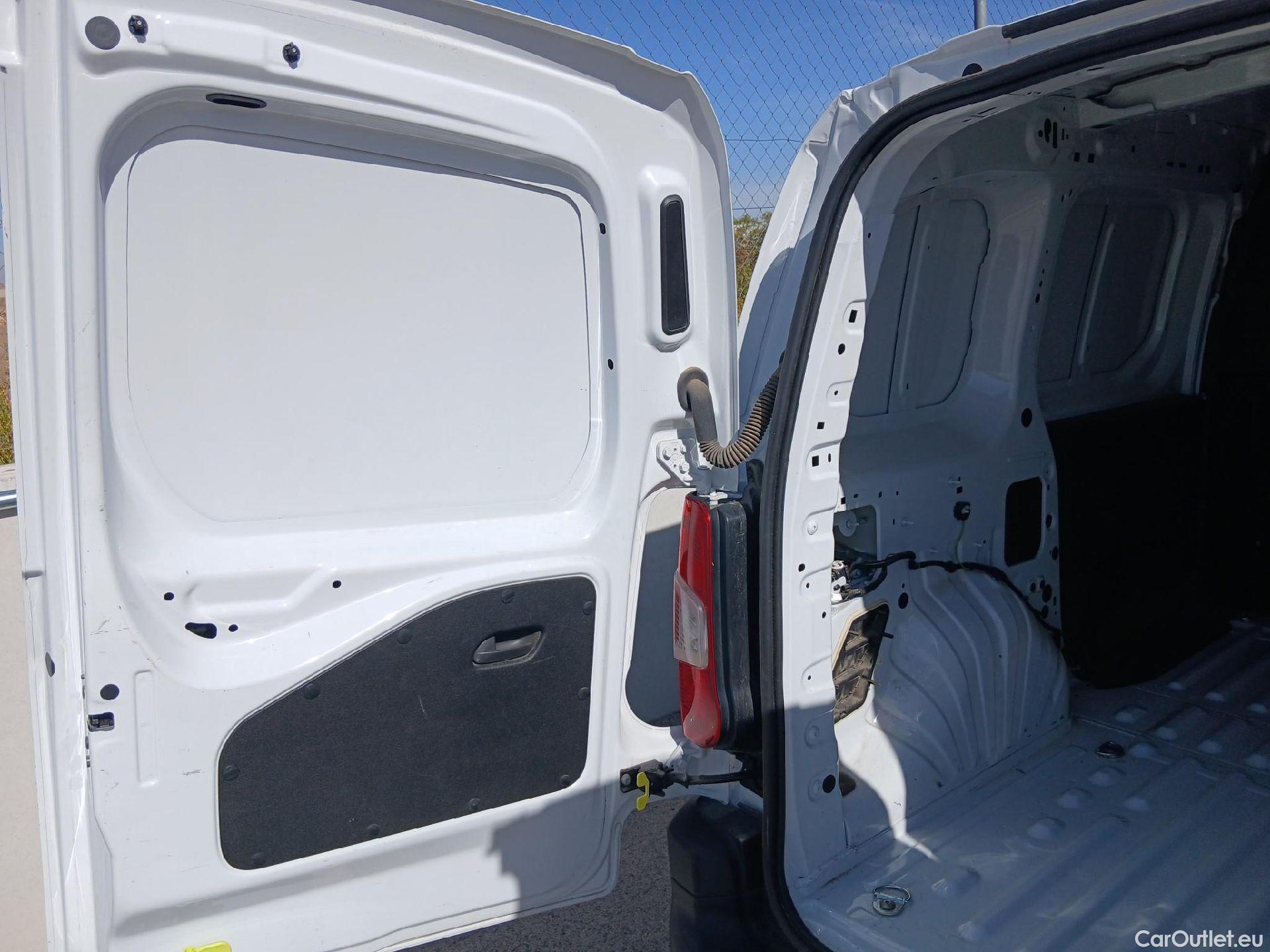 Peugeot  Partner  Pro L1 1.5 HDi 75CV MT5 E6dT #30