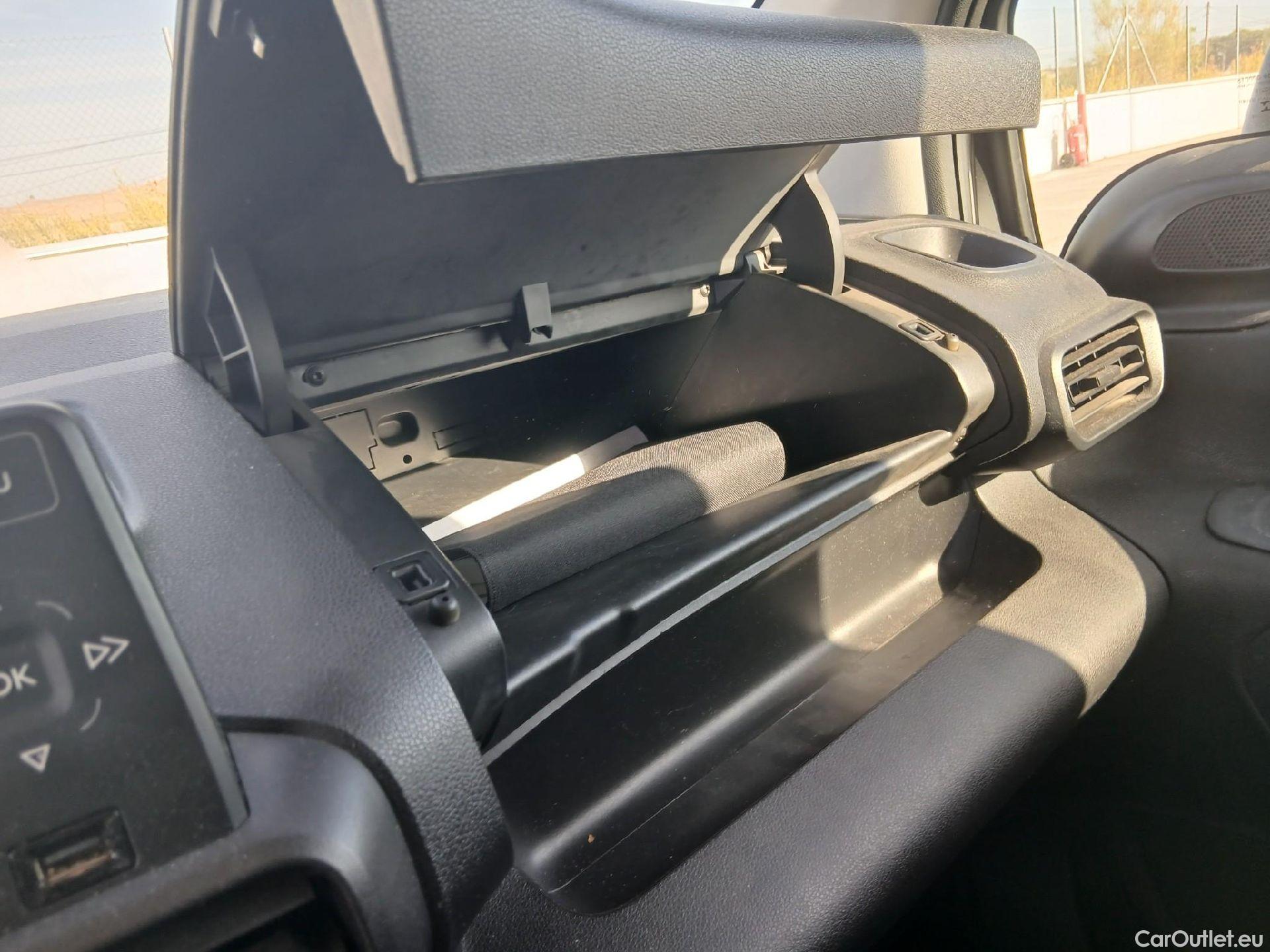  Opel  Combo  E Cargo Express 1.5 100CV MT5 #1