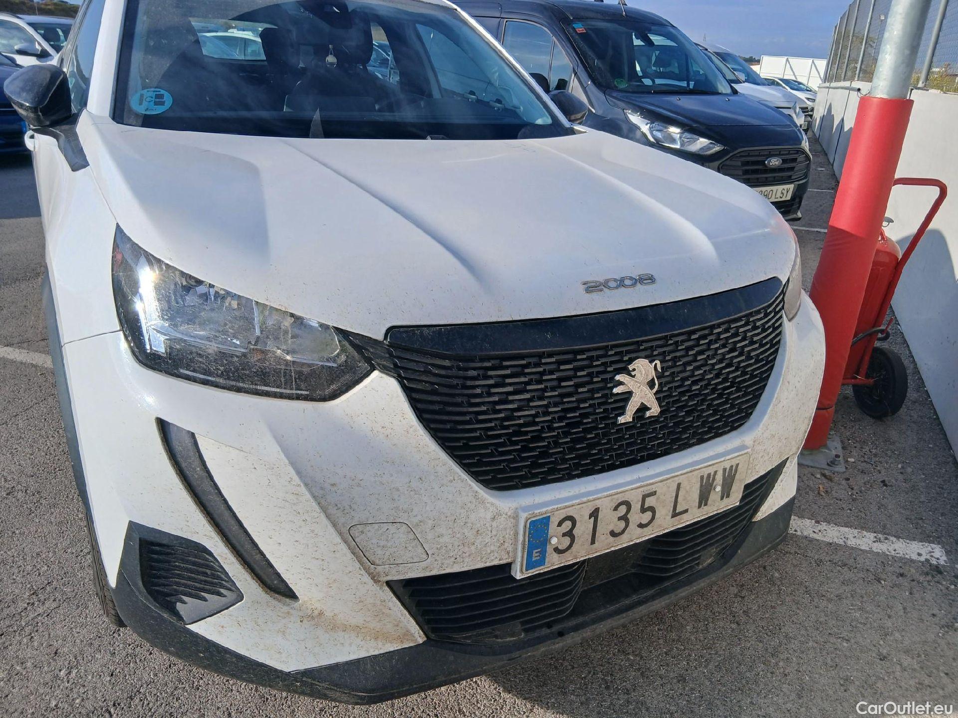  Peugeot  2008 PEUGEOT  / 2019 / 5P / todoterreno Active BlueHDI 81kW (110CV) #5