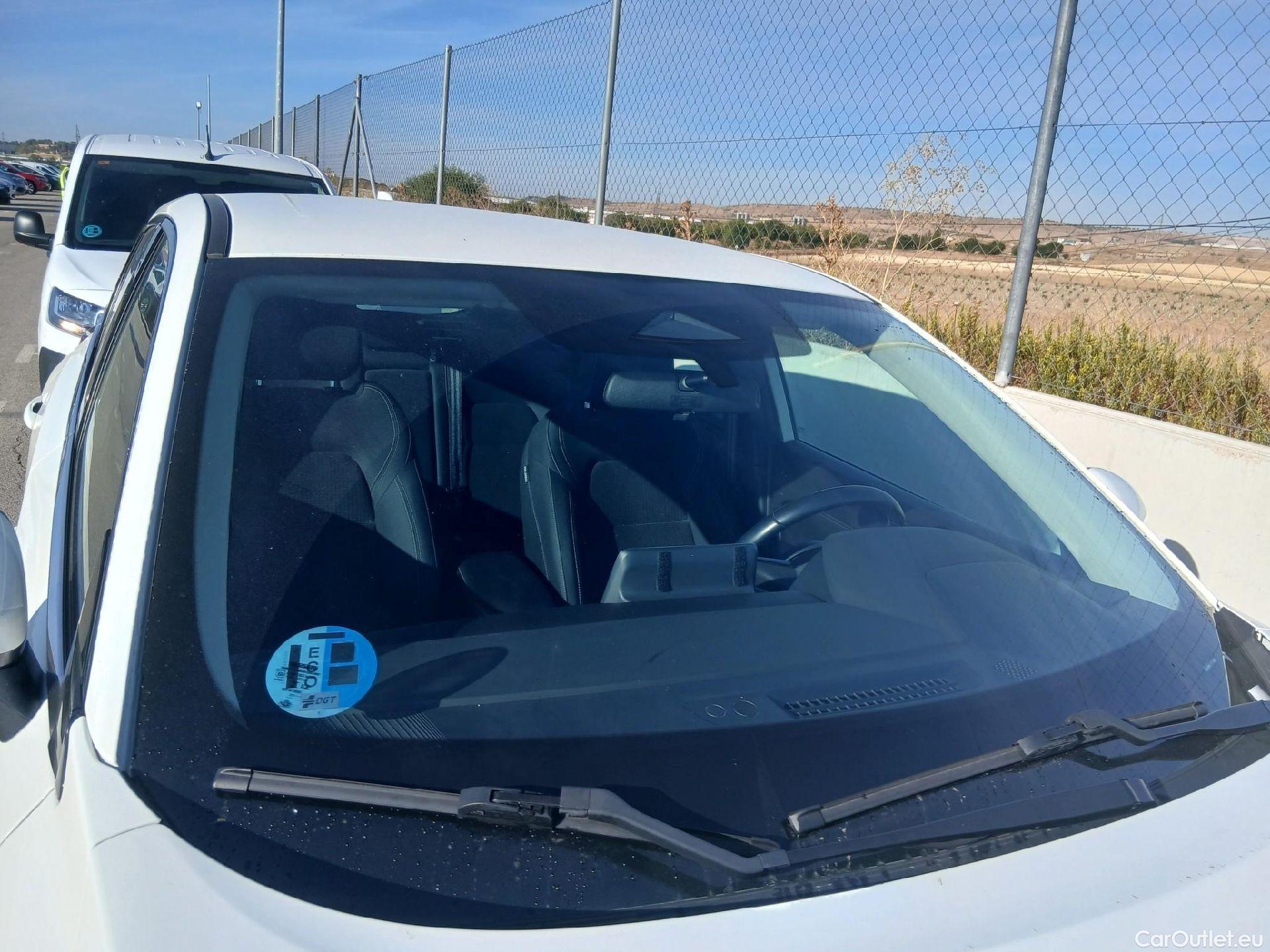  Nissan  Qashqai NISSAN  / 2021 / 5P / todoterreno DIG-T 103kW (140CV) mHEV 4x2 Acenta #15