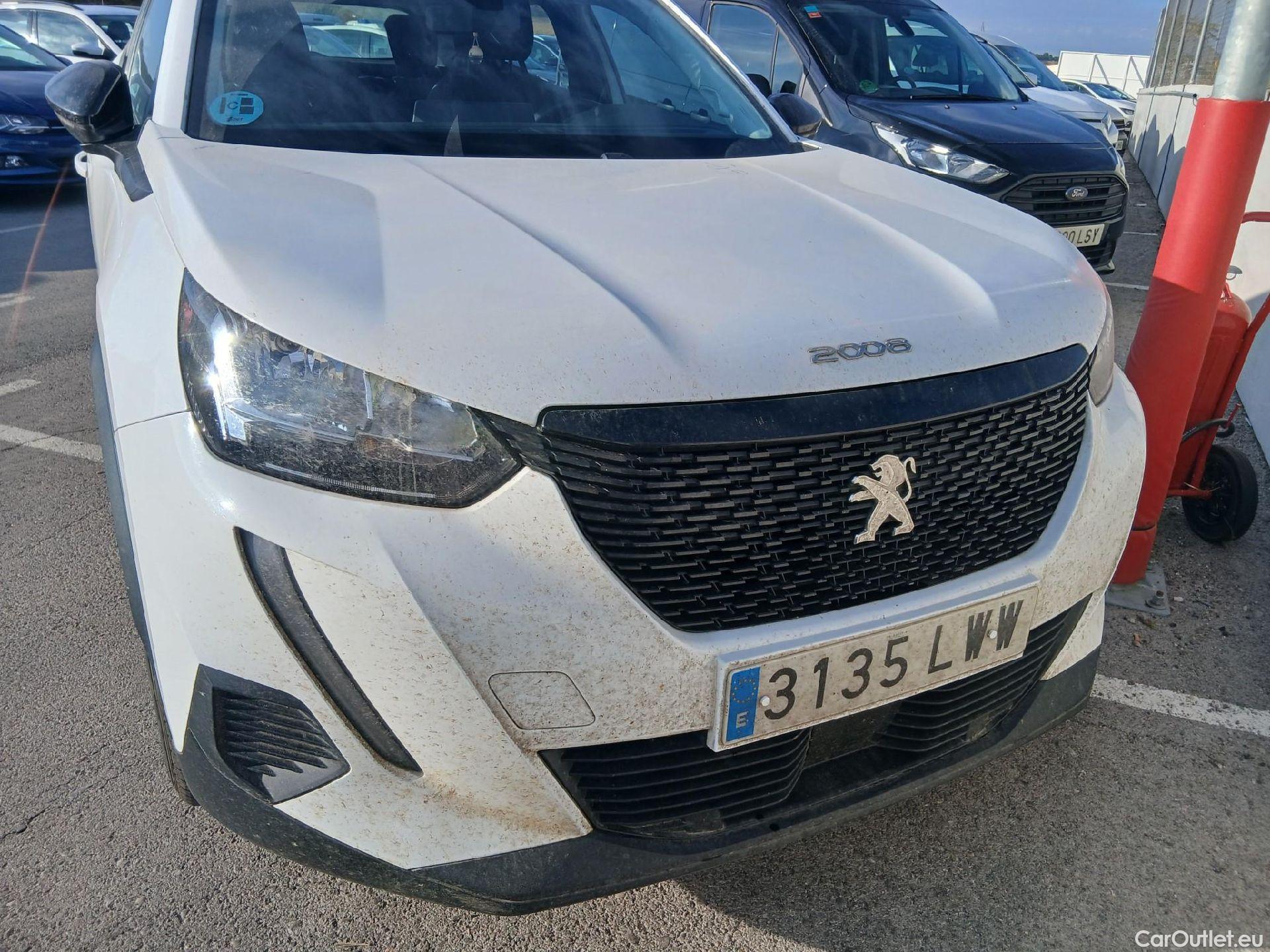  Peugeot  2008 PEUGEOT  / 2019 / 5P / todoterreno Active BlueHDI 81kW (110CV) #8