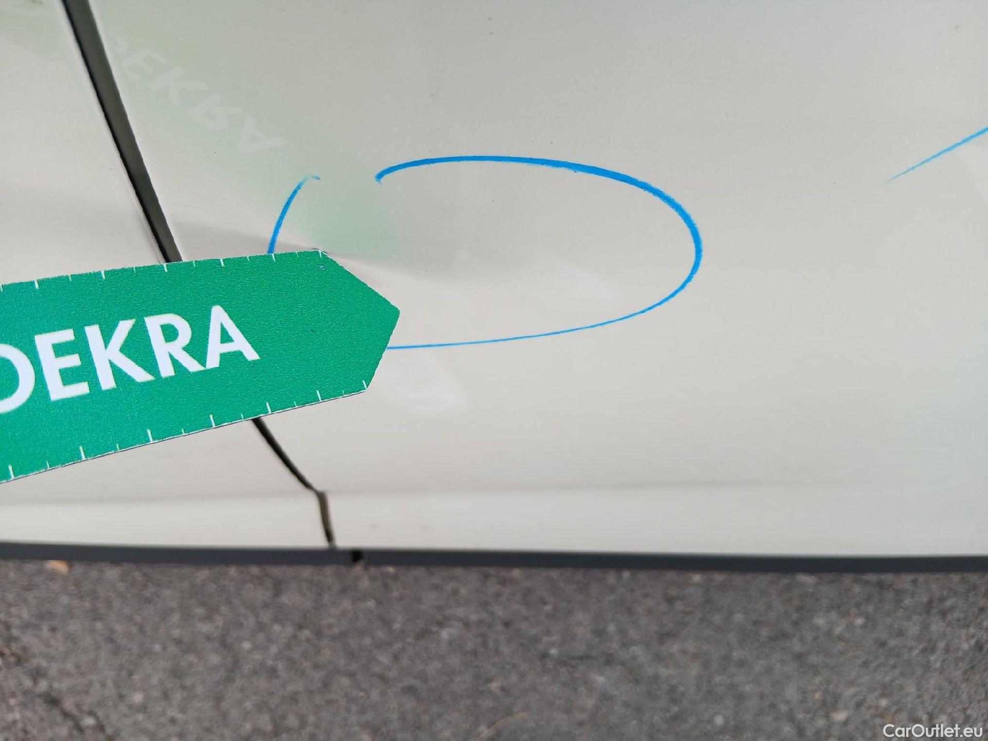  Toyota  RAV4 TOYOTA  / 2018 / 5P / todoterreno 2.5l 220H Advance #14