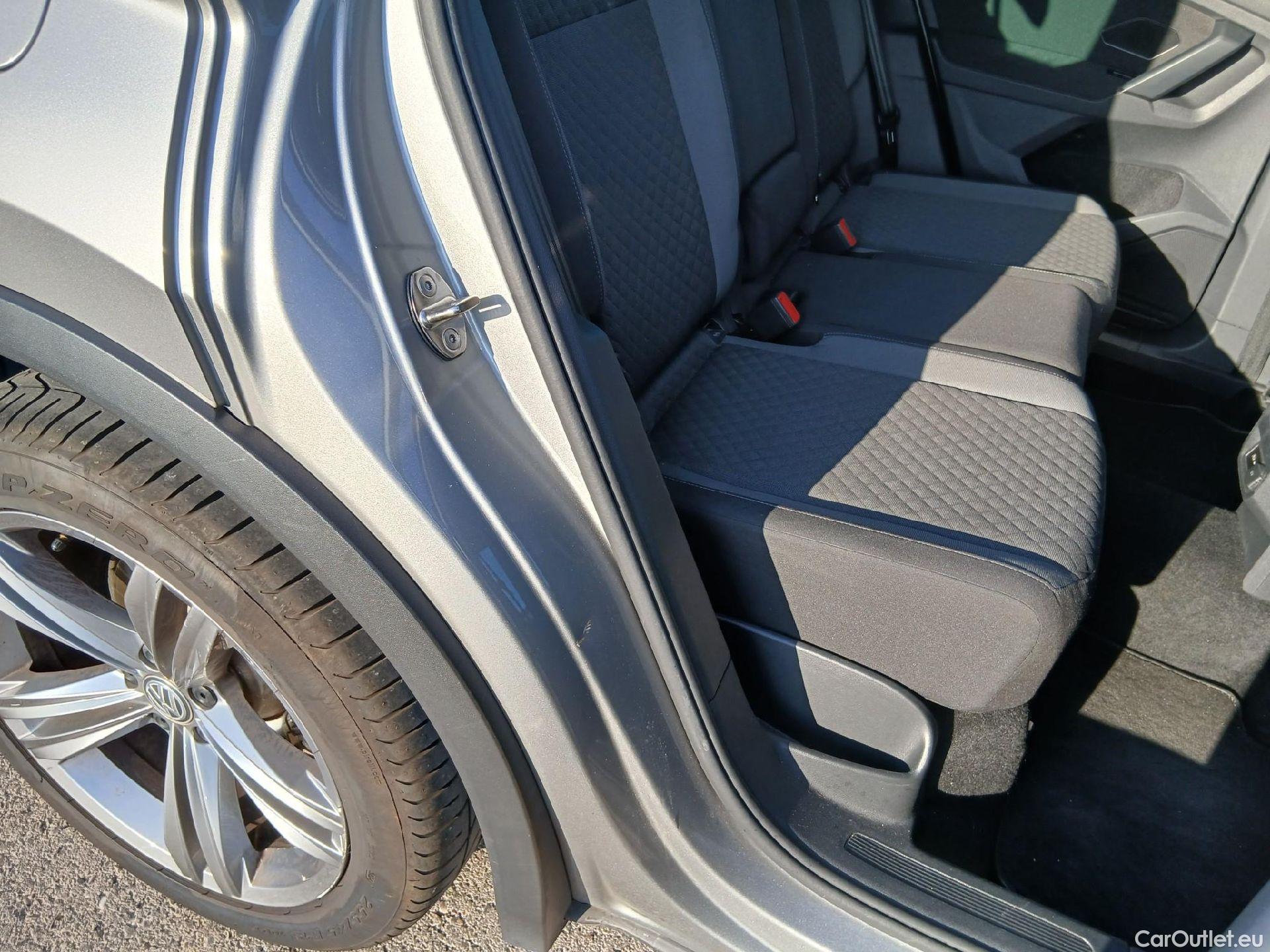  Volkswagen  Tiguan VOLKSWAGEN  / 2016 / 5P / todoterreno Advance 2.0 TDI 110kW (150CV) DSG #42