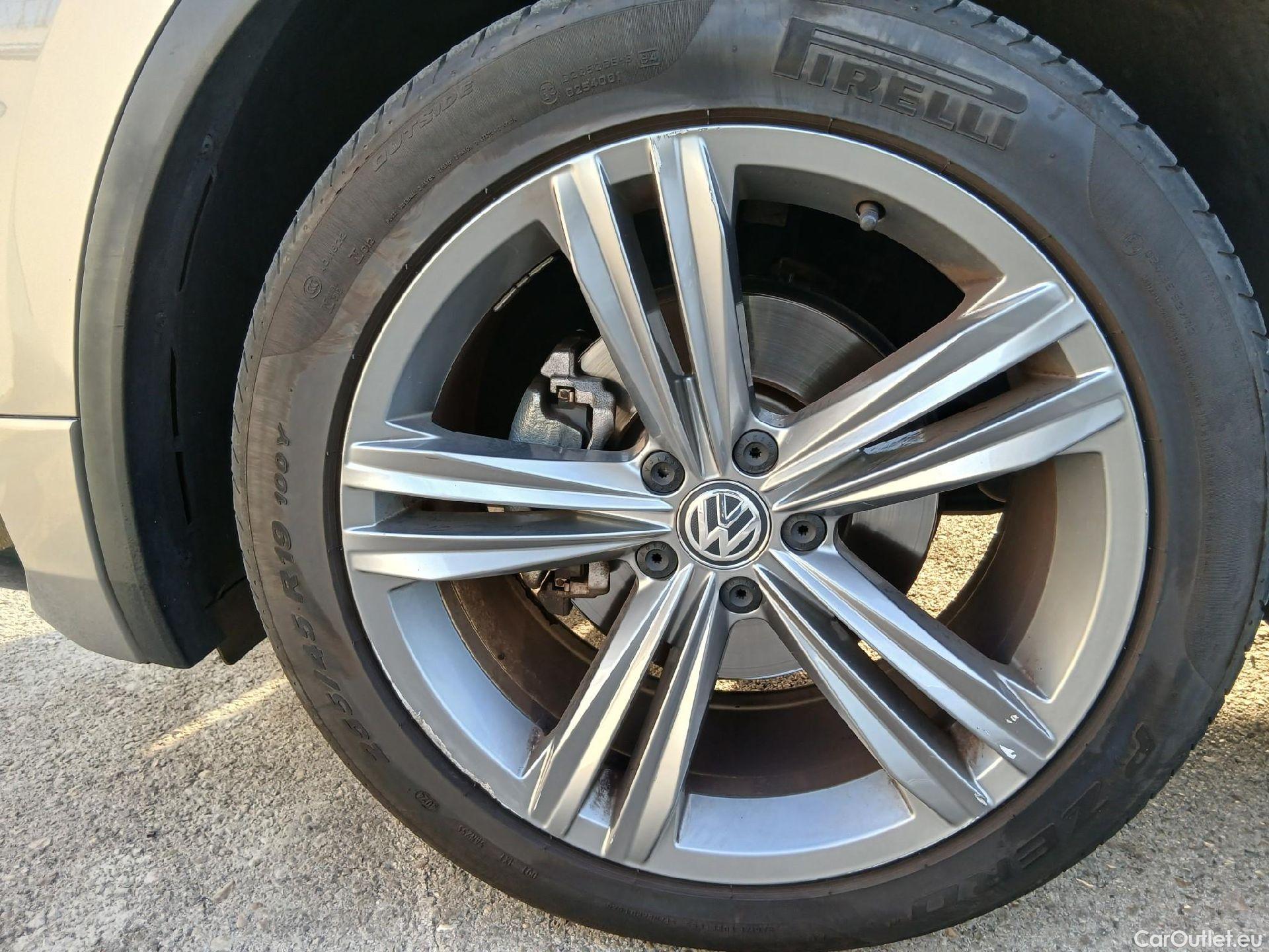  Volkswagen  Tiguan VOLKSWAGEN  / 2016 / 5P / todoterreno Advance 2.0 TDI 110kW (150CV) DSG #14