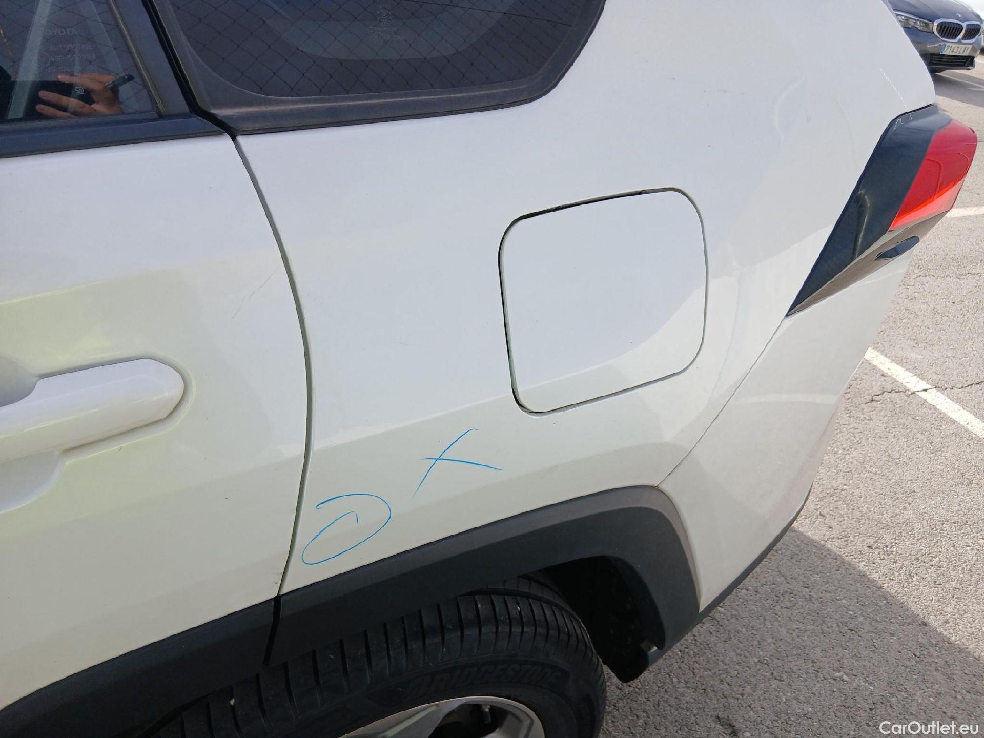  Toyota  RAV4 TOYOTA  / 2018 / 5P / todoterreno 2.5l 220H Advance #17