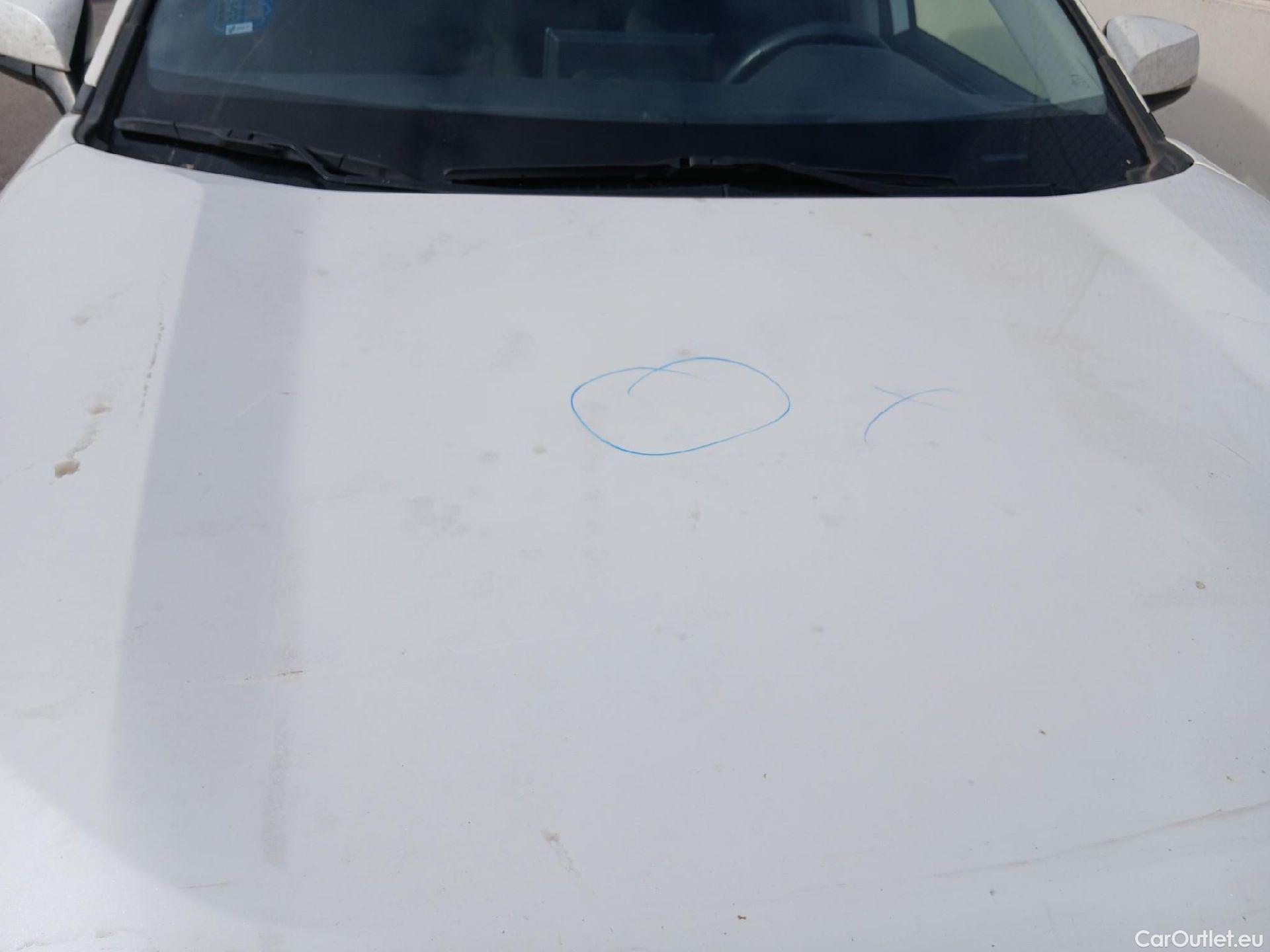  Toyota  RAV4 TOYOTA  / 2018 / 5P / todoterreno 2.5l 220H Advance #4